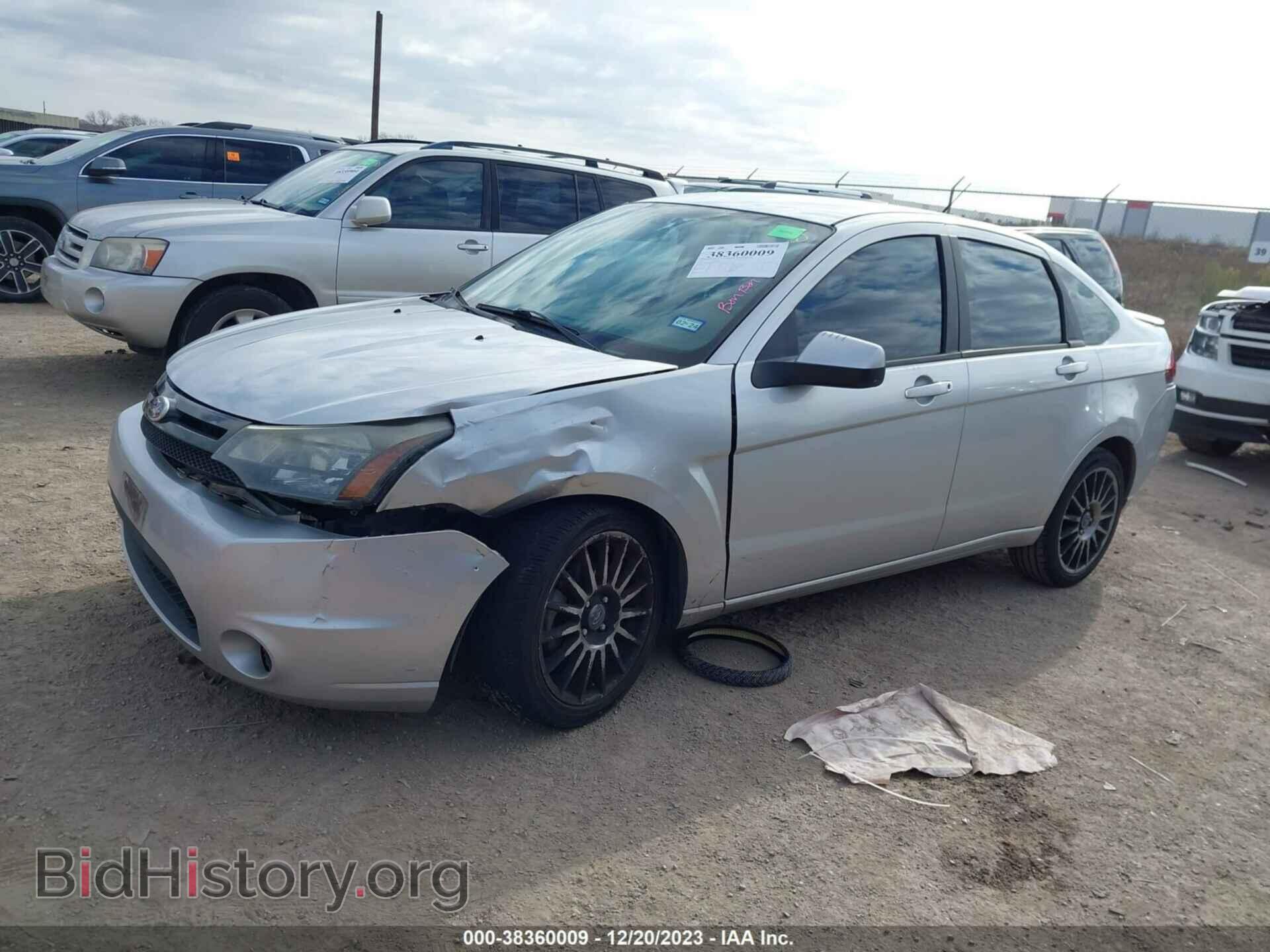 2011 FORD FOCUS - VIN: 1FAHP3GN8BW164720 - Фото 2