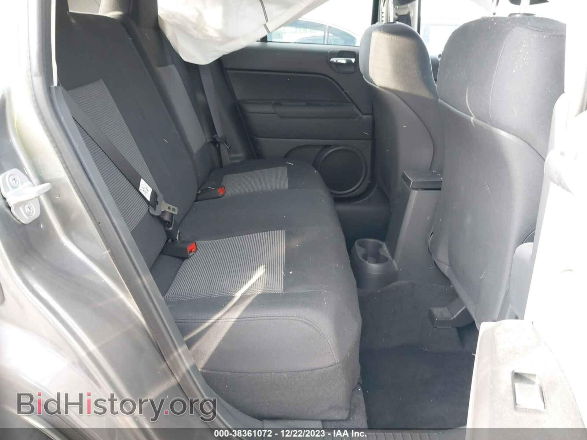 2011 JEEP COMPASS - VIN: 1J4NF1FB2BD277256 - Photo 8