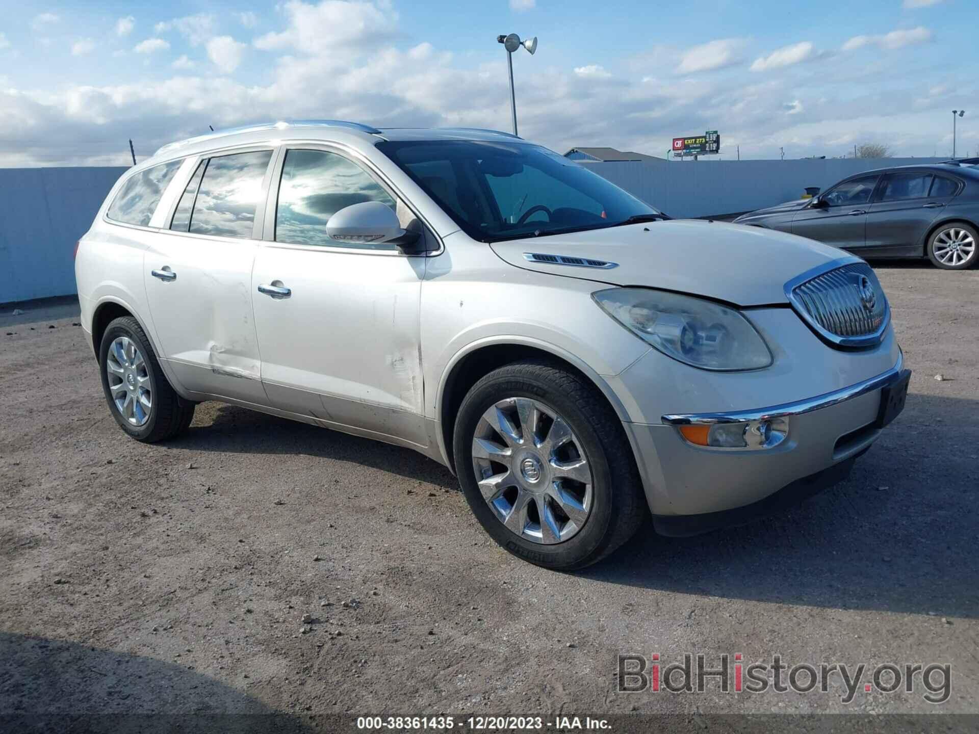 Photo 5GAKRCED7BJ385454 - BUICK ENCLAVE 2011
