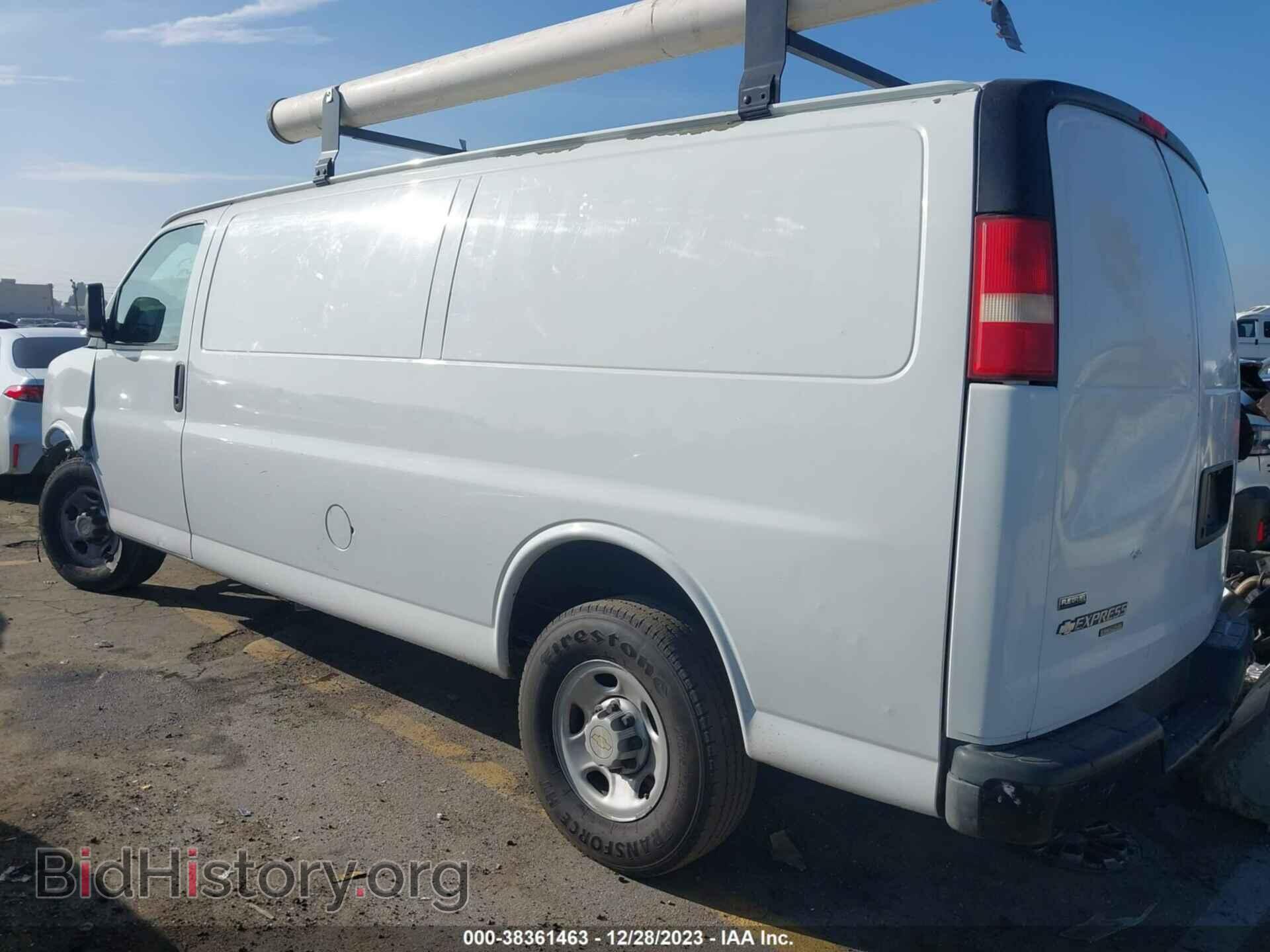 2011 CHEVROLET EXPRESS 3500 - VIN: 1GCZGUCG6B1137590 - Фото 3