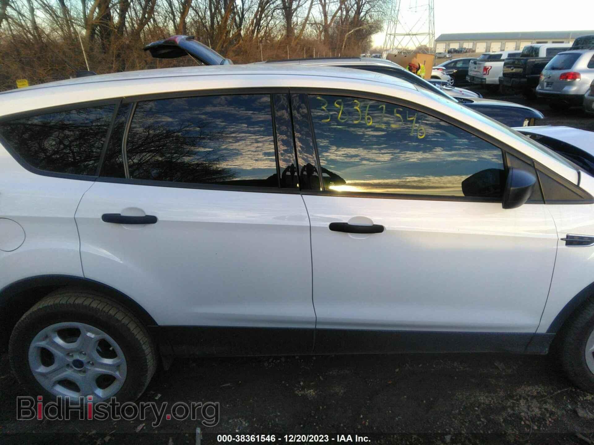 2017 FORD ESCAPE - VIN: 1FMCU0F76HUC65737 - Фото 14