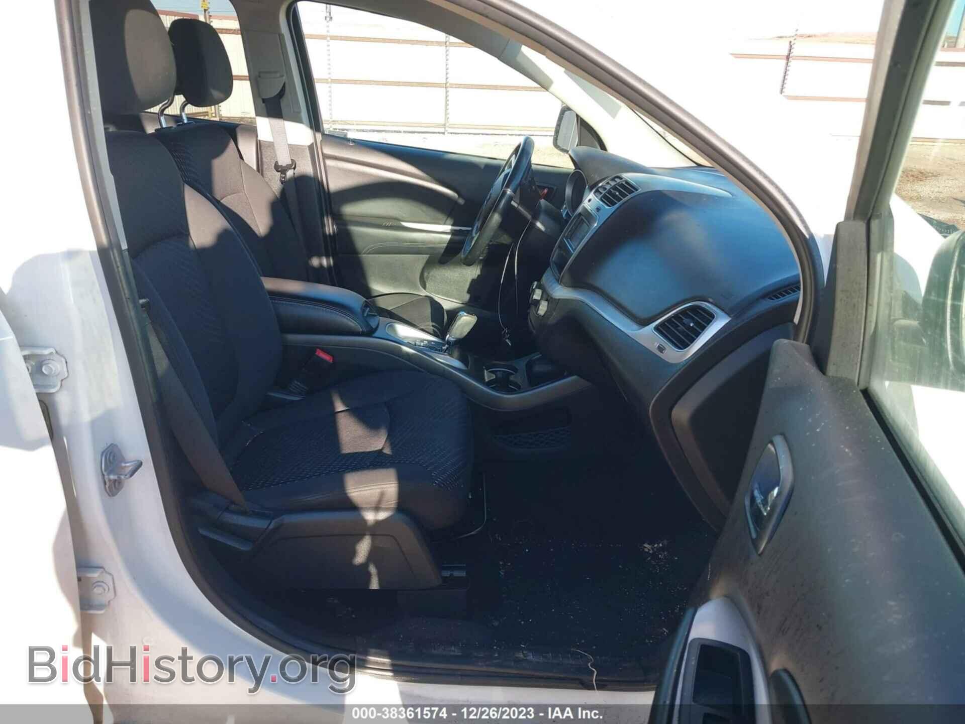 2017 DODGE JOURNEY - VIN: 3C4PDCBB7HT562656 - Фото 5