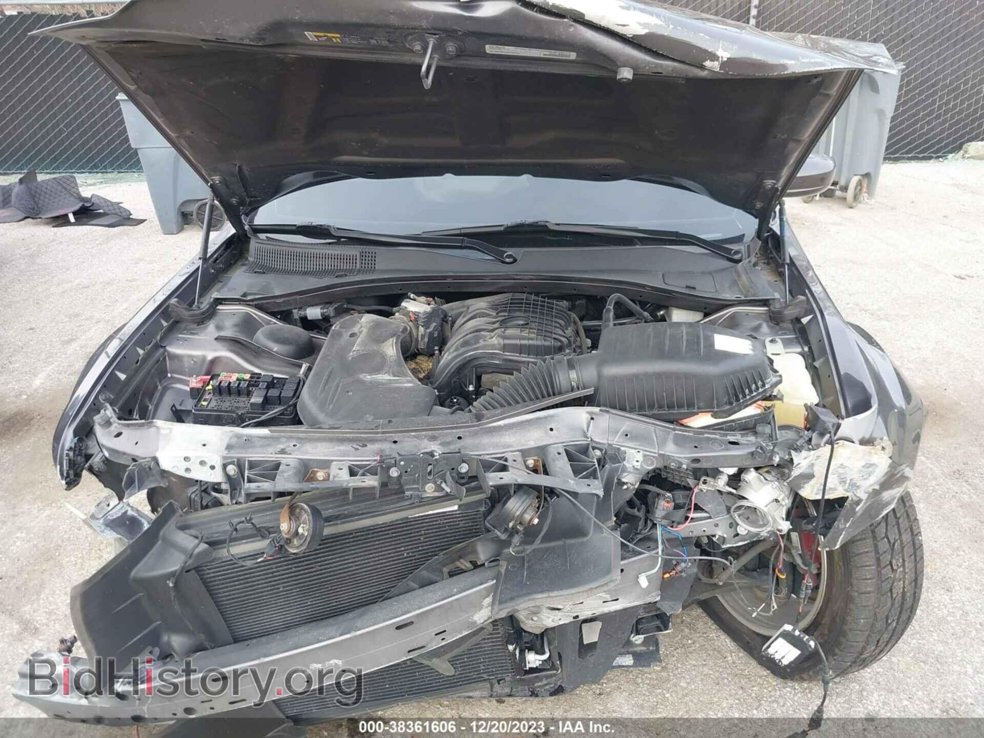 2019 CHRYSLER 300 - VIN: 2C3CCARG6KH517560 - Фото 10