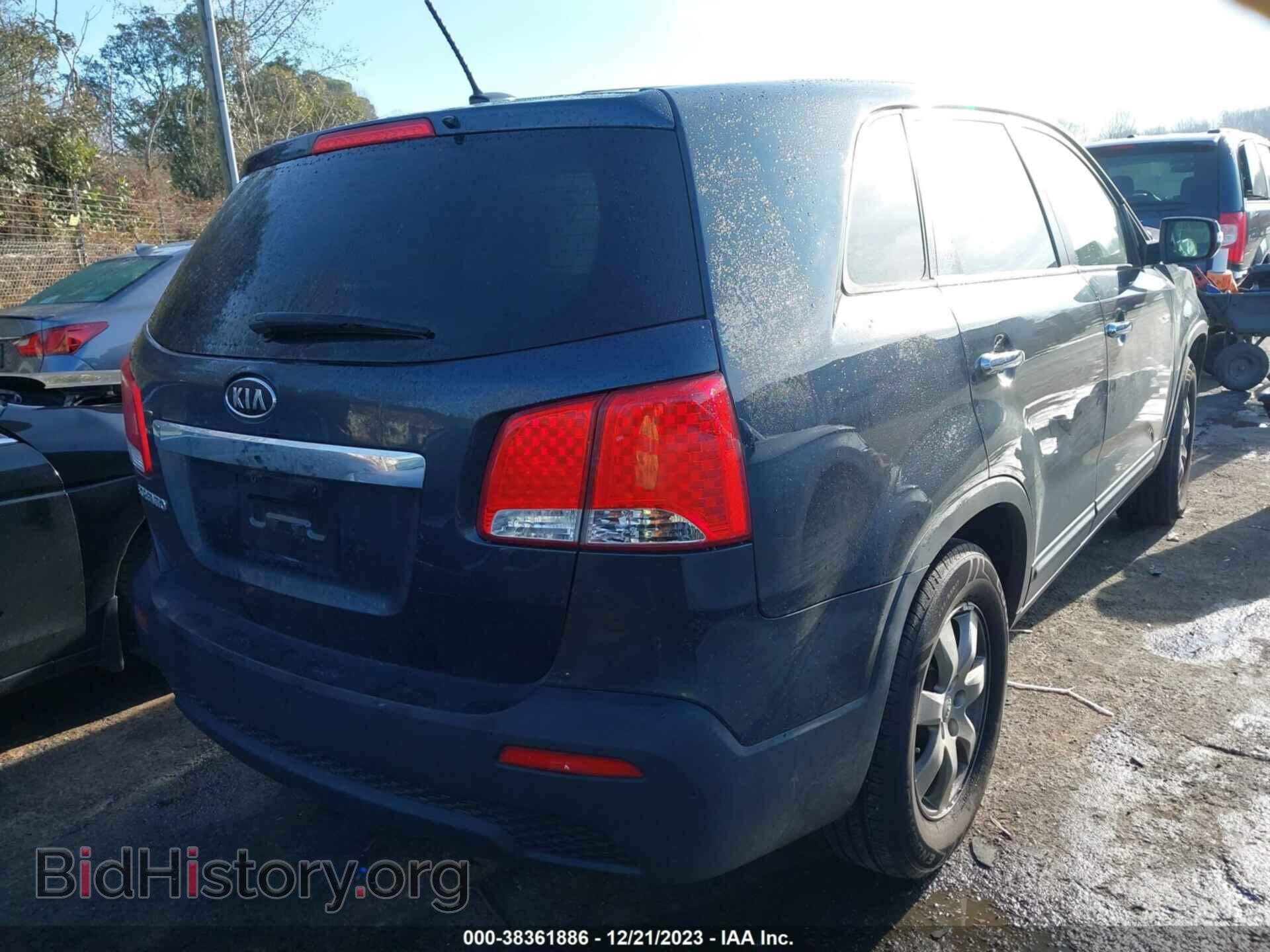 2012 KIA SORENTO - VIN: 5XYKT3A17CG305888 - Фото 4
