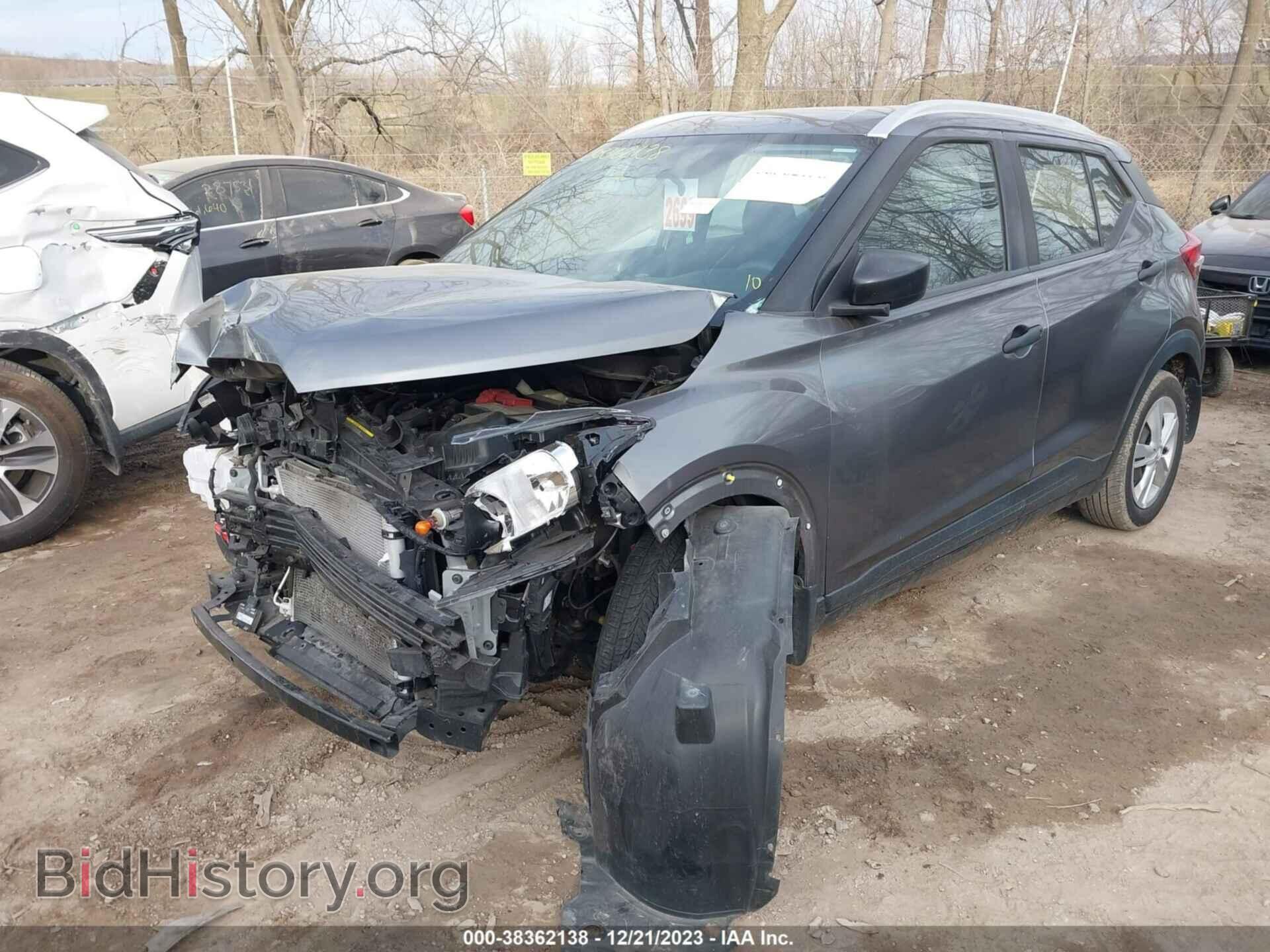 2019 NISSAN KICKS - VIN: 3N1CP5CU3KL500473 - Фото 2