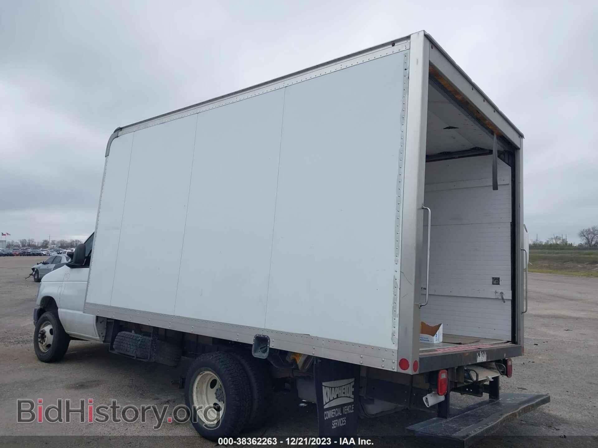 2011 FORD E-450 CUTAWAY - VIN: 1FDXE4FS0BDA68337 - Фото 3