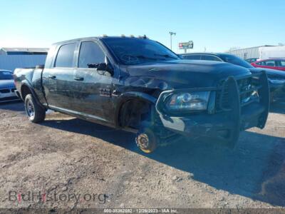 2017 RAM 2500 Laramie Mega Cab 4X4 6'4 Box, черный — VIN 3C6UR5NL2HG570832, IAAI