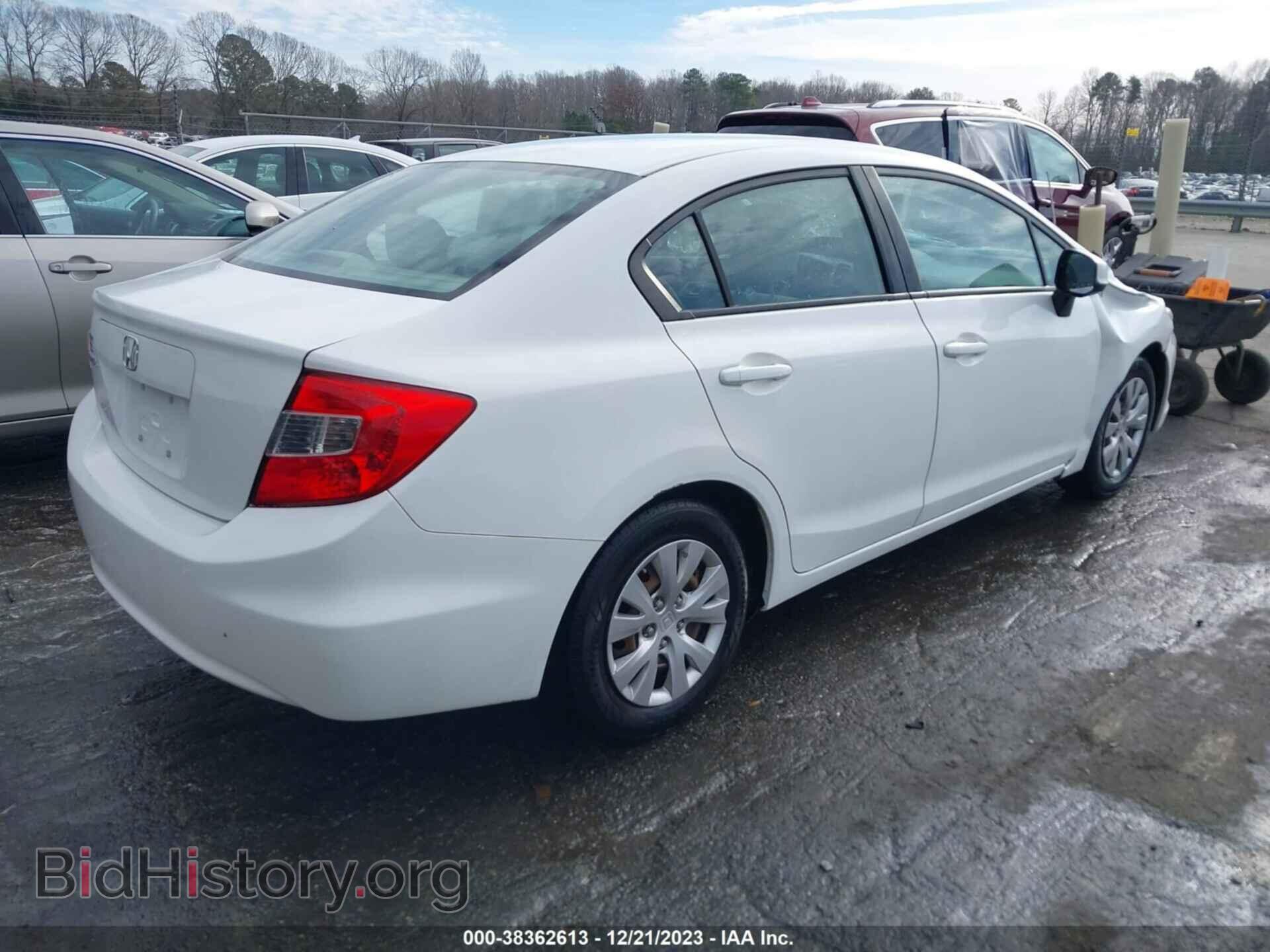 2012 HONDA CIVIC - VIN: 2HGFB2F50CH563392 - Фото 4