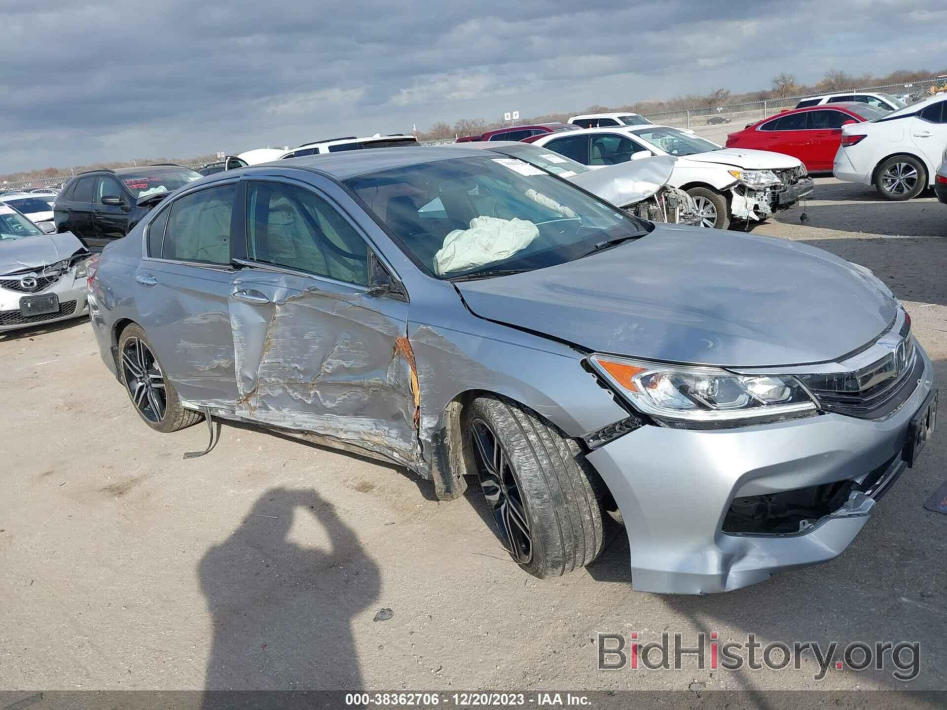 Photo 1HGCR2F14HA038756 - HONDA ACCORD 2017