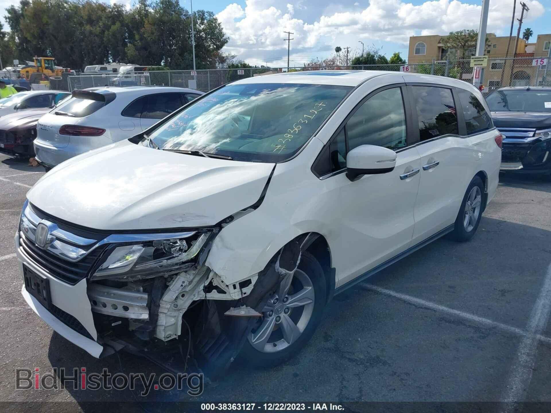 2018 HONDA ODYSSEY - VIN: 5FNRL6H74JB095359 - Фото 2