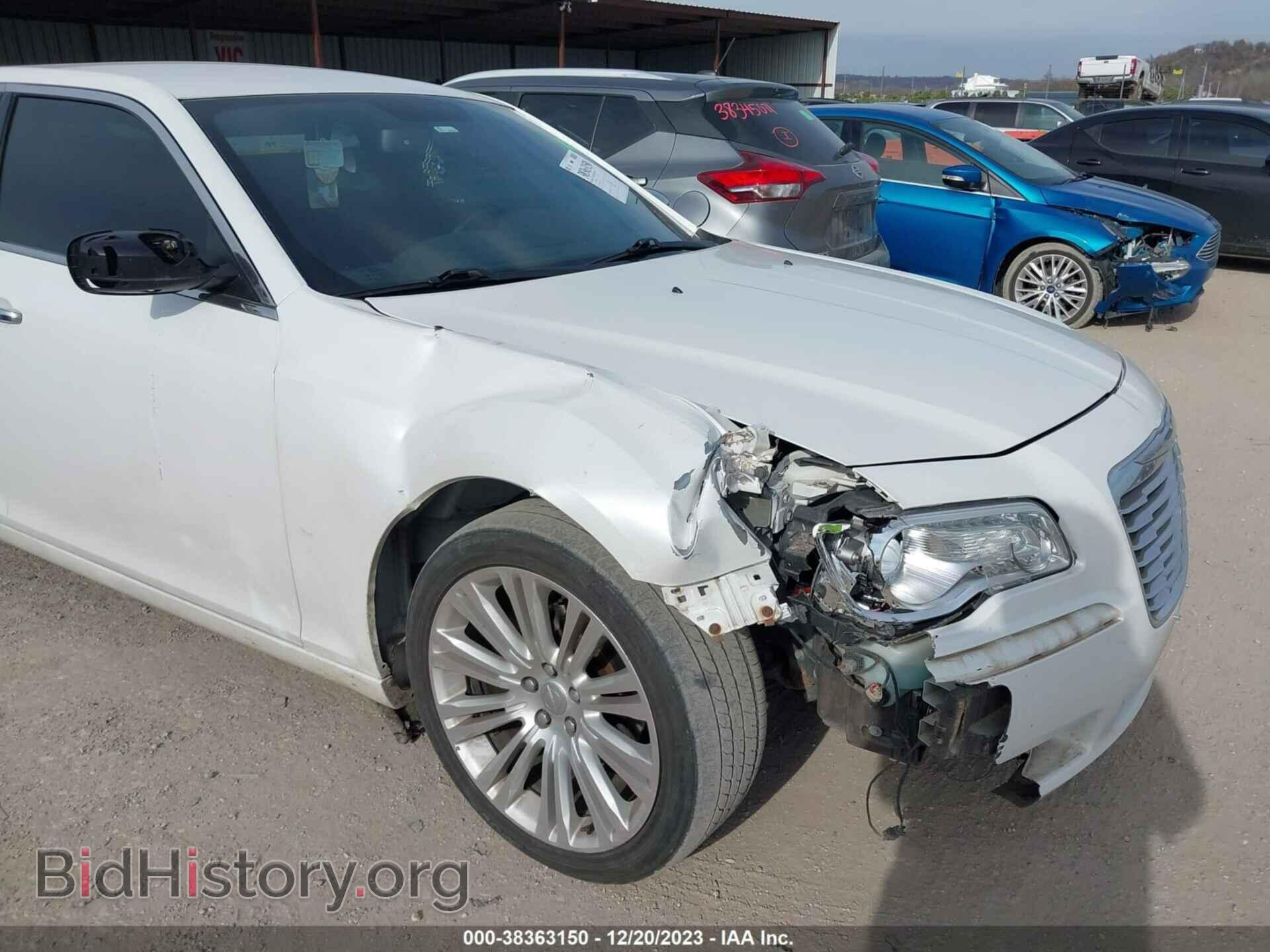 2012 CHRYSLER 300 - VIN: 2C3CCACG6CH245604 - Фото 6