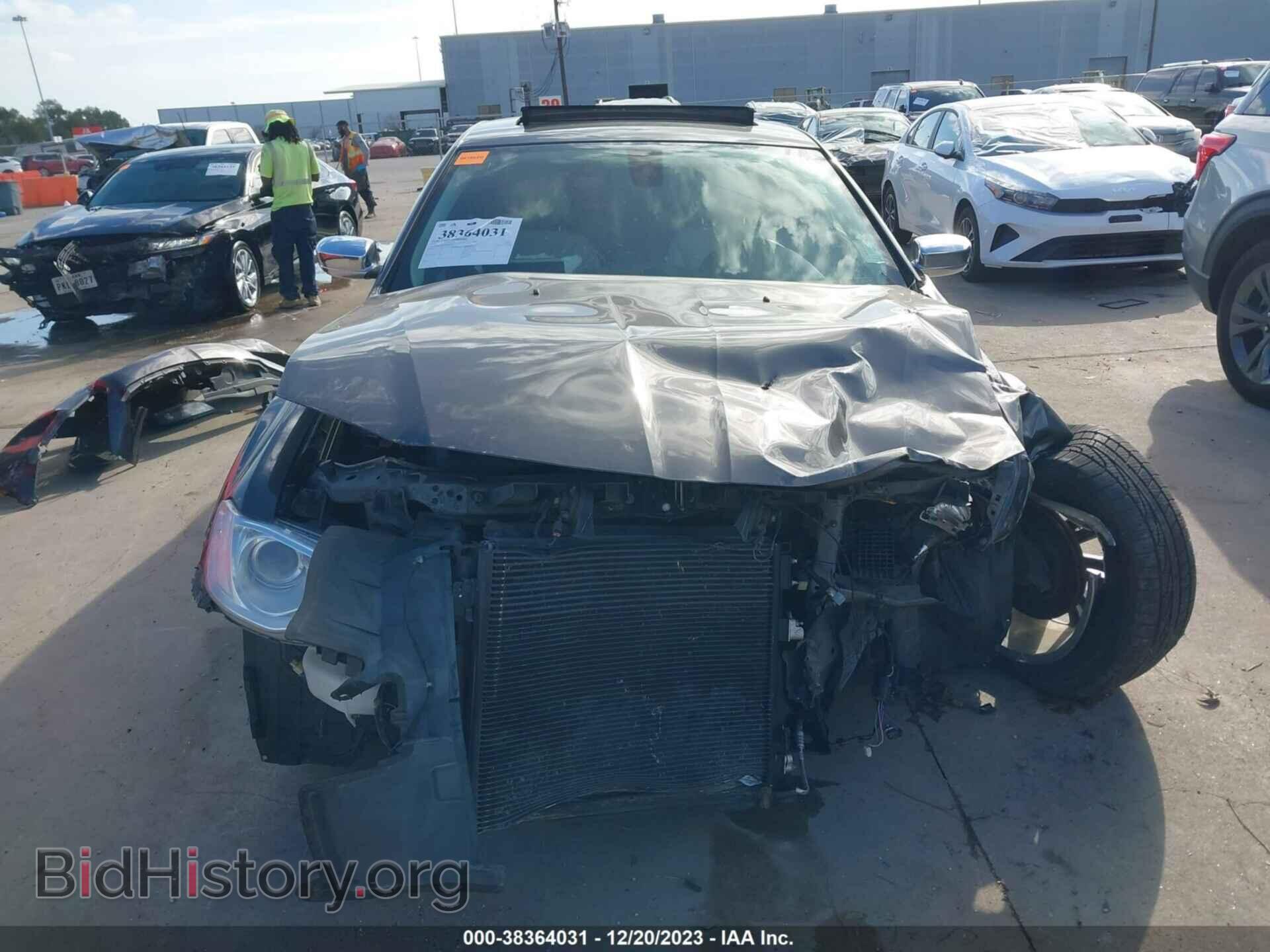 2016 CHRYSLER 300 - VIN: 2C3CCAEG1GH207460 - Фото 13