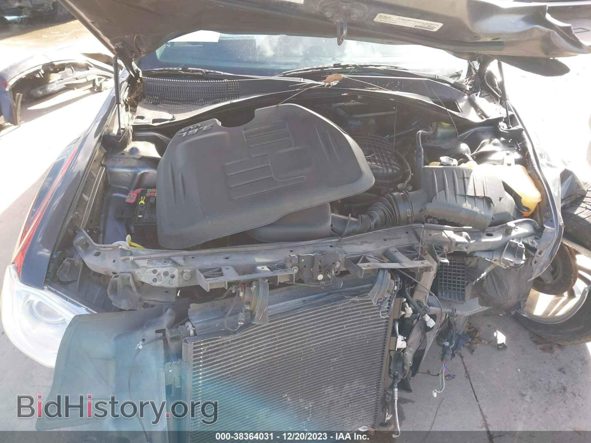 2016 CHRYSLER 300 - VIN: 2C3CCAEG1GH207460 - Фото 10