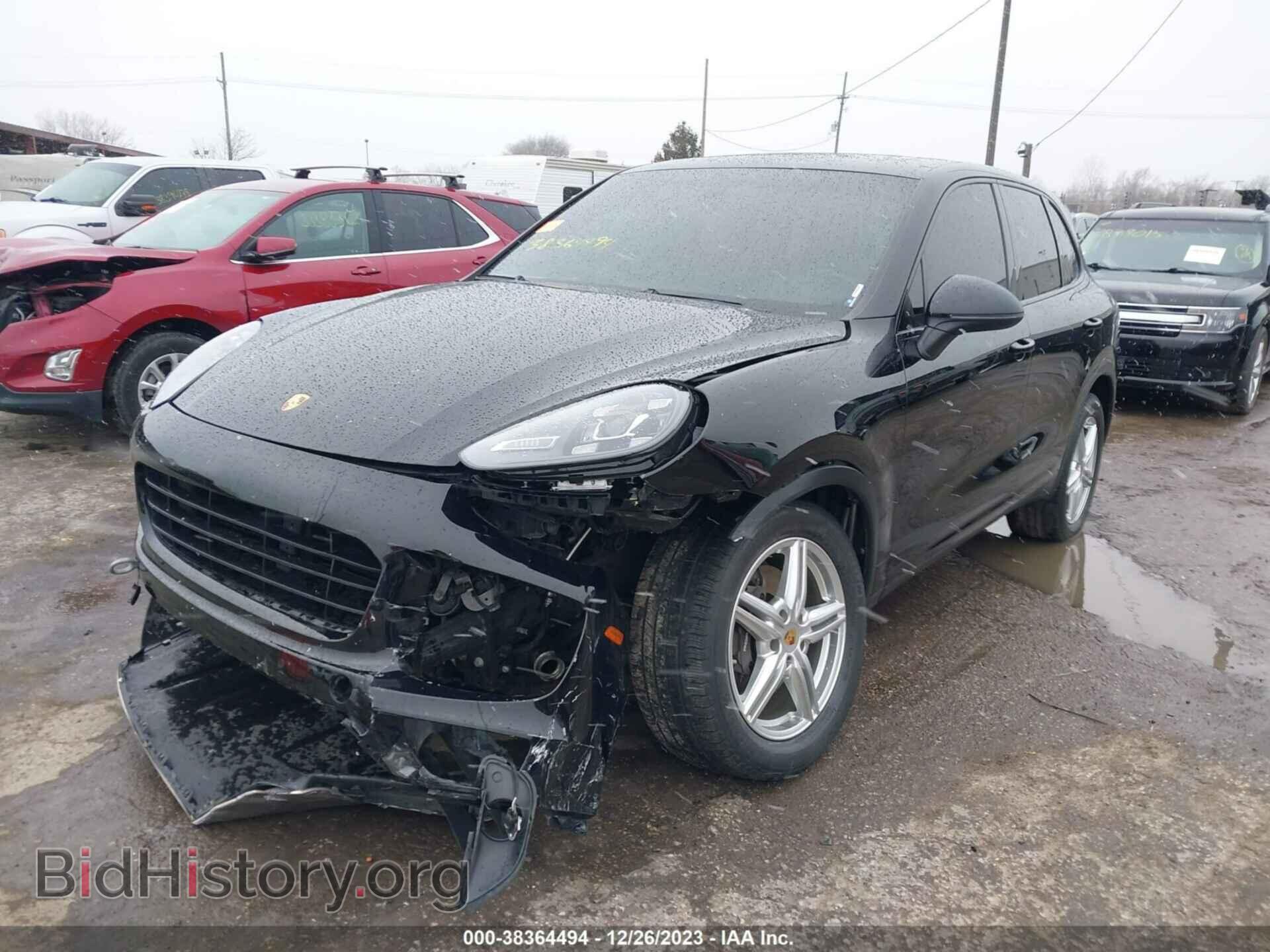2016 PORSCHE CAYENNE - VIN: WP1AF2A21GKA45072 - Фото 2