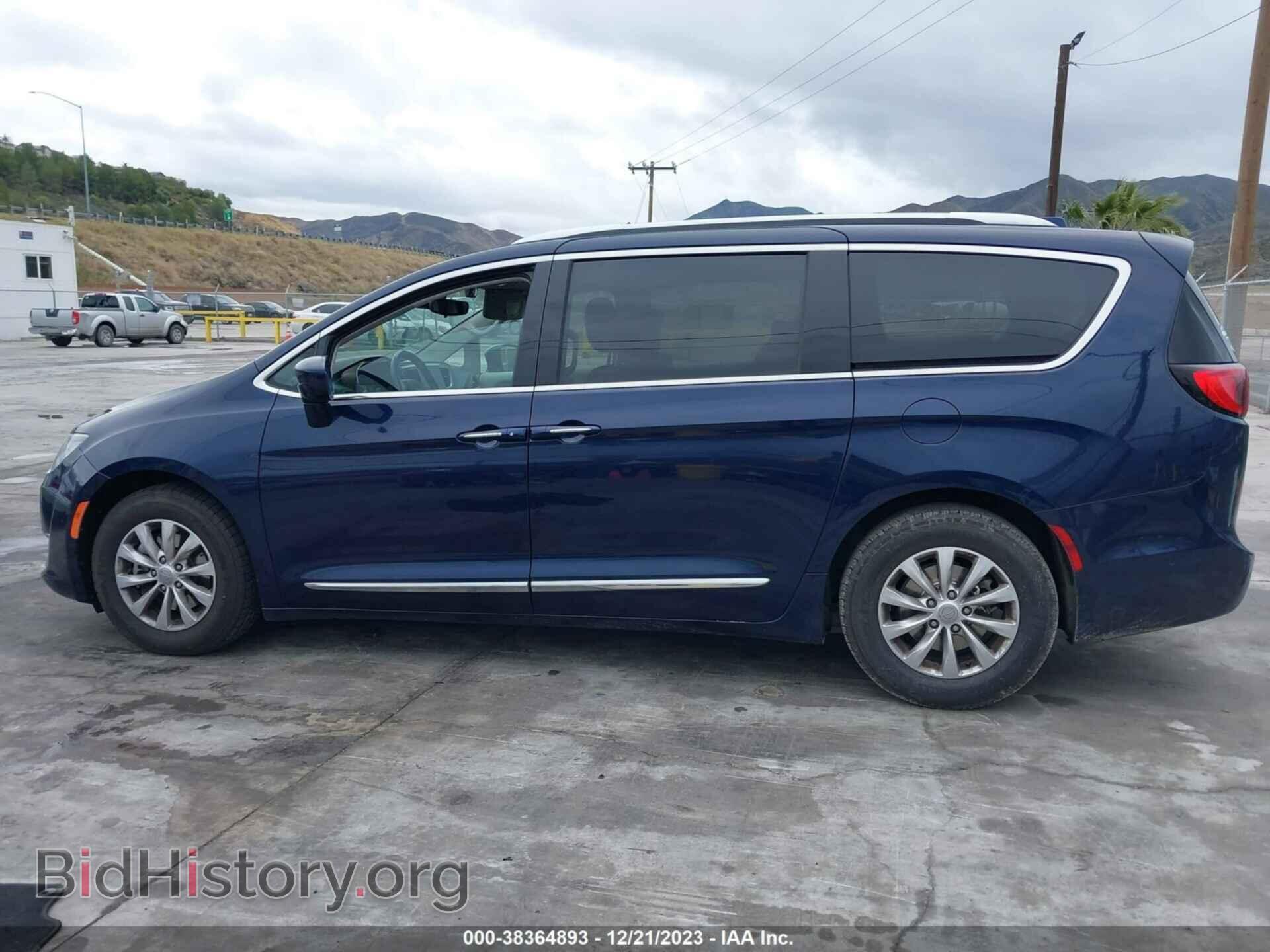 2018 CHRYSLER PACIFICA - VIN: 2C4RC1BG9JR320892 - Фото 14