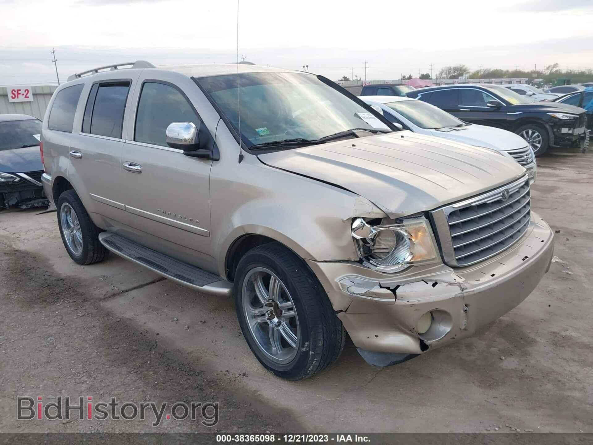 Photo 1A8HW58NX8F115995 - CHRYSLER ASPEN 2008