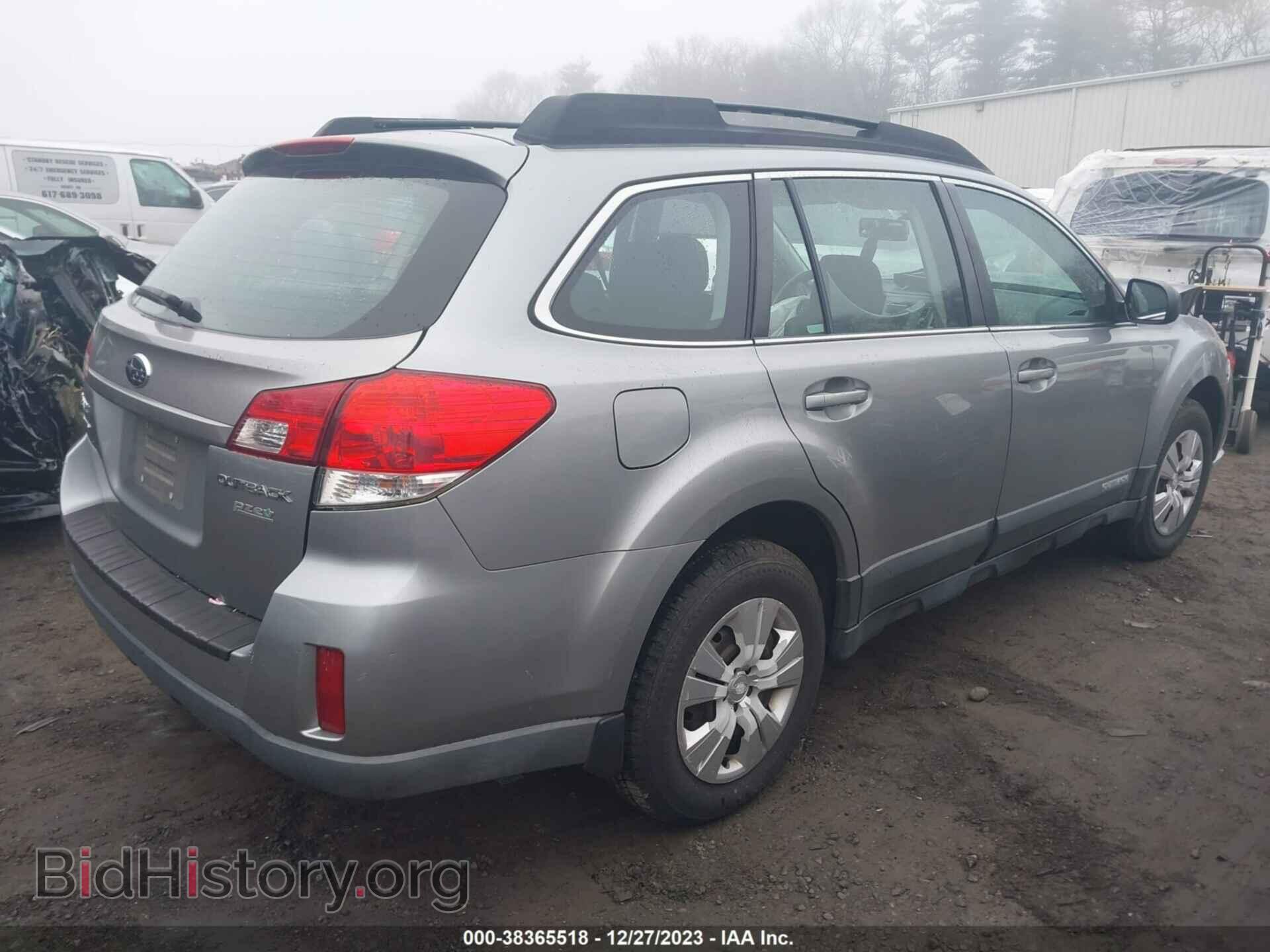 2011 SUBARU OUTBACK - VIN: 4S4BRBAC2B3333526 - Фото 4