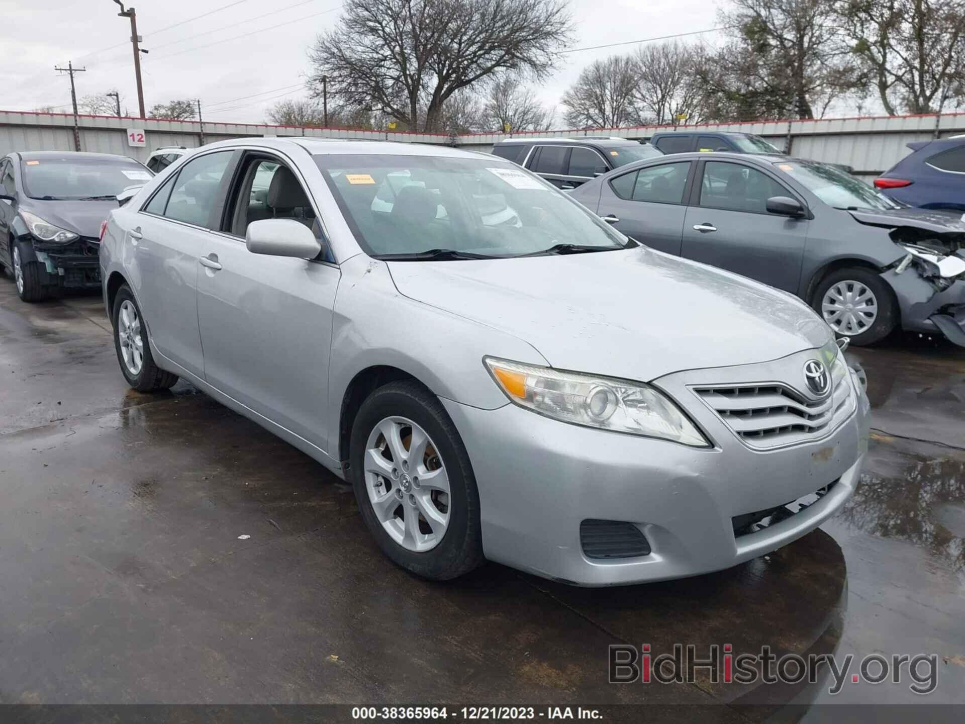 Photo 4T1BF3EK4BU750009 - TOYOTA CAMRY 2011