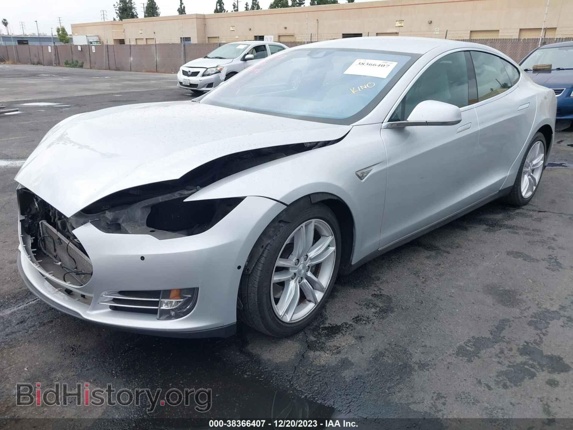 2015 TESLA MODEL S - VIN: 5YJSA1E1XFF117544 - Фото 2