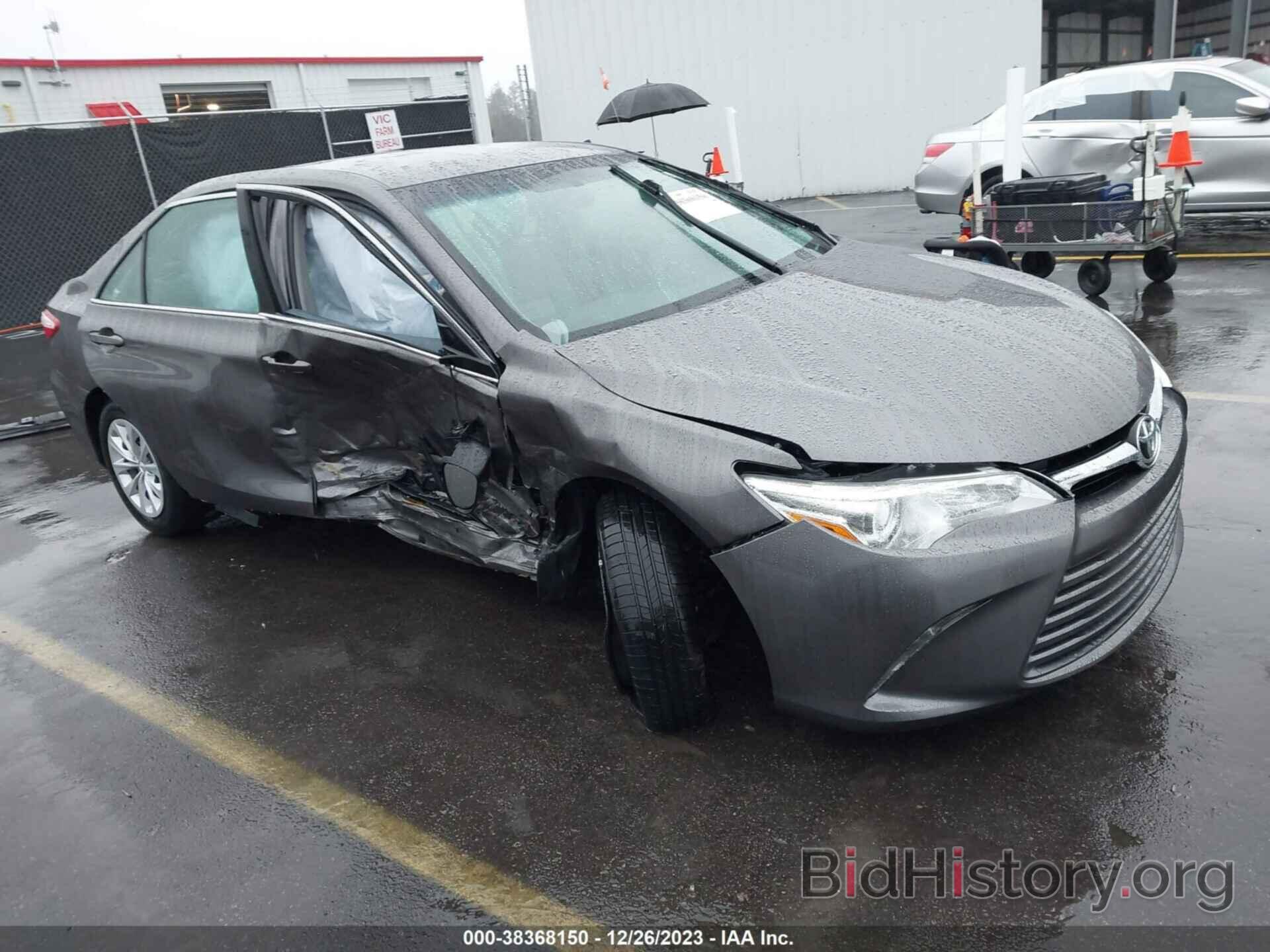 Photo 4T4BF1FK2FR505062 - TOYOTA CAMRY 2015