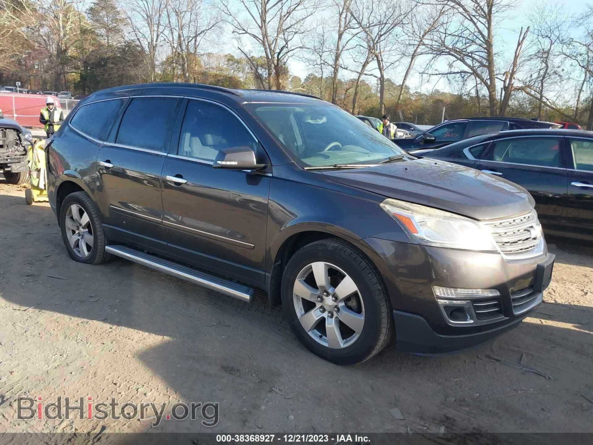 Фотография 1GNKRLKD3DJ116400 - CHEVROLET TRAVERSE 2013