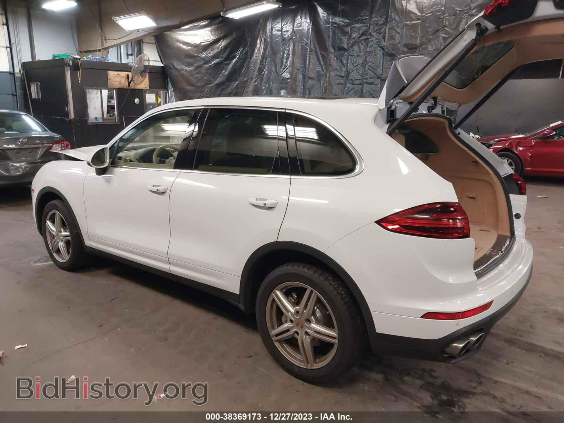 2016 PORSCHE CAYENNE - VIN: WP1AB2A28GLA92136 - Фото 3