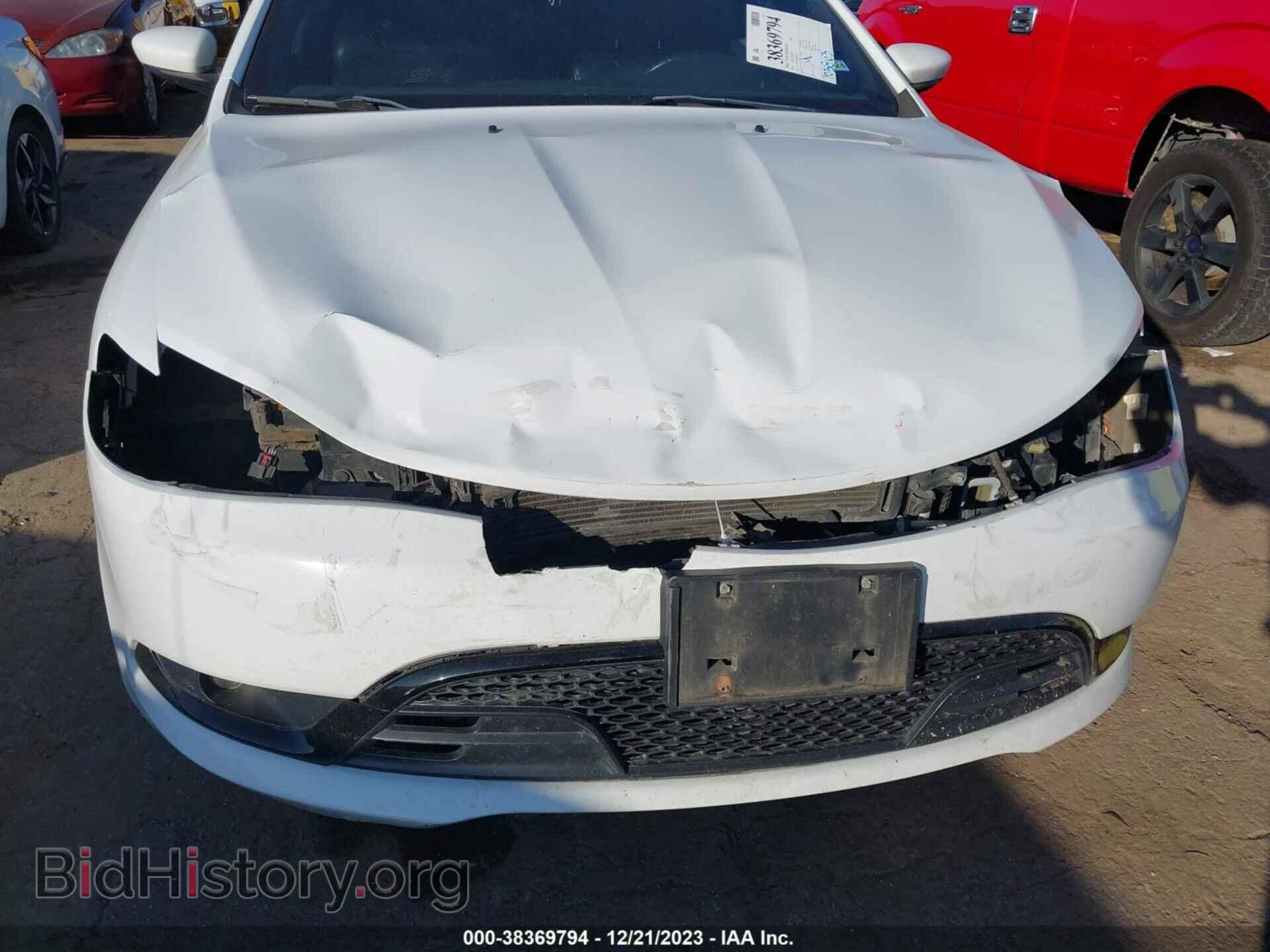 2016 CHRYSLER 200 - VIN: 1C3CCCDG8GN105531 - Фото 6