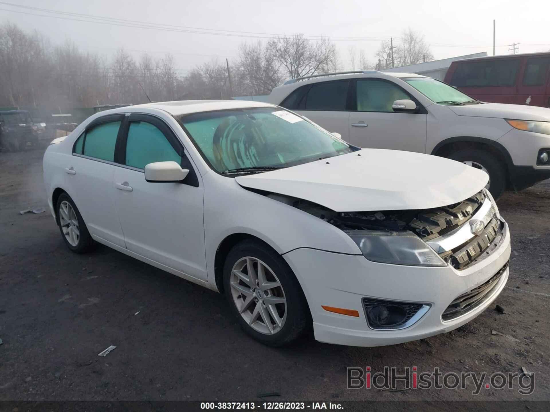 Photo 3FAHP0JA3AR266240 - FORD FUSION 2010