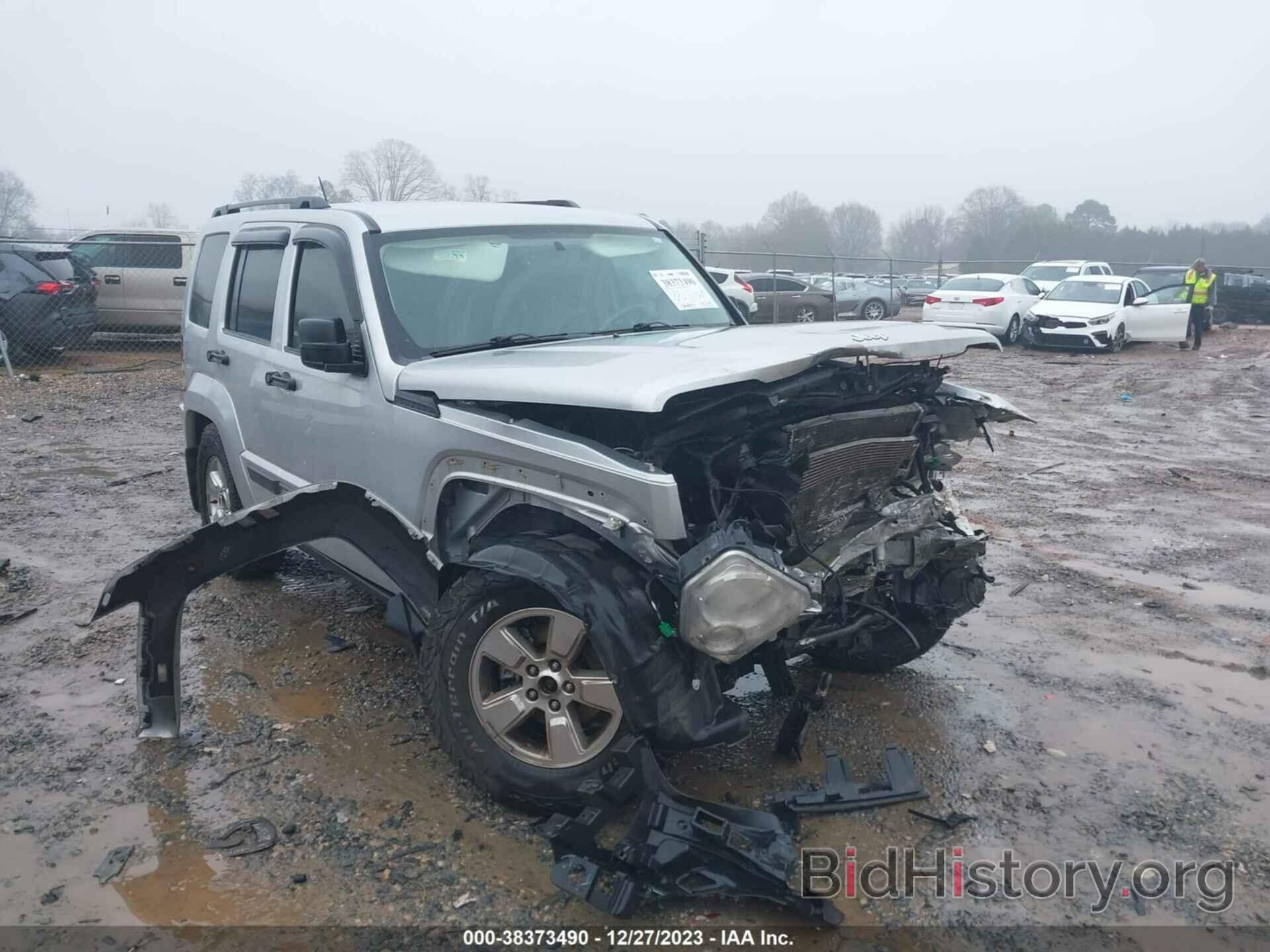 Photo 1C4PJMAK4CW142646 - JEEP LIBERTY 2012