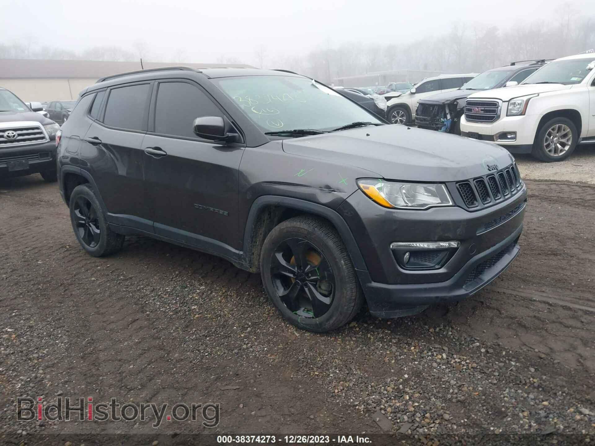 Фотография 3C4NJDBB2JT313323 - JEEP COMPASS 2018