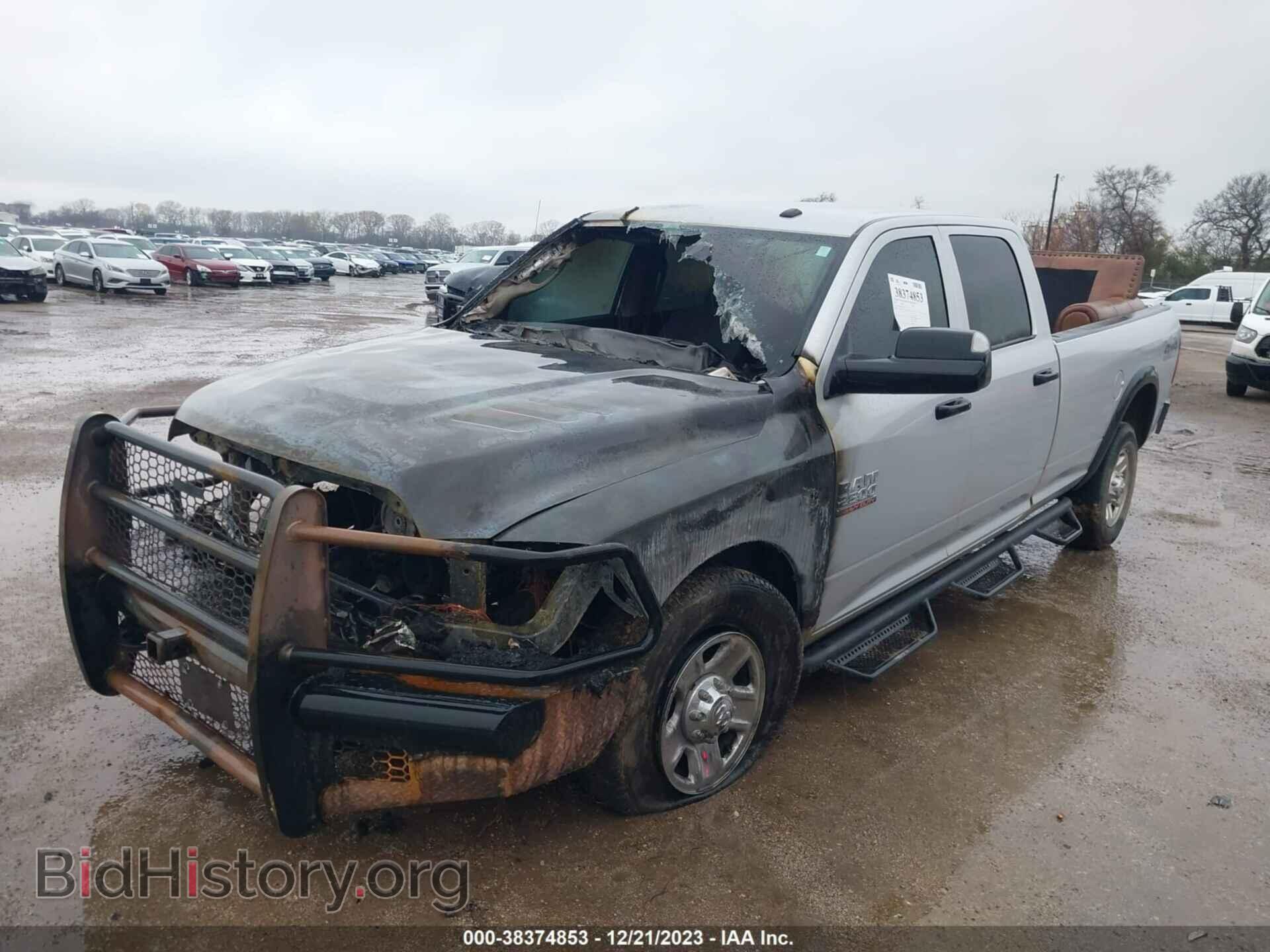 2017 RAM 2500 - VIN: 3C6UR5HJ5HG715744 - Photo 2