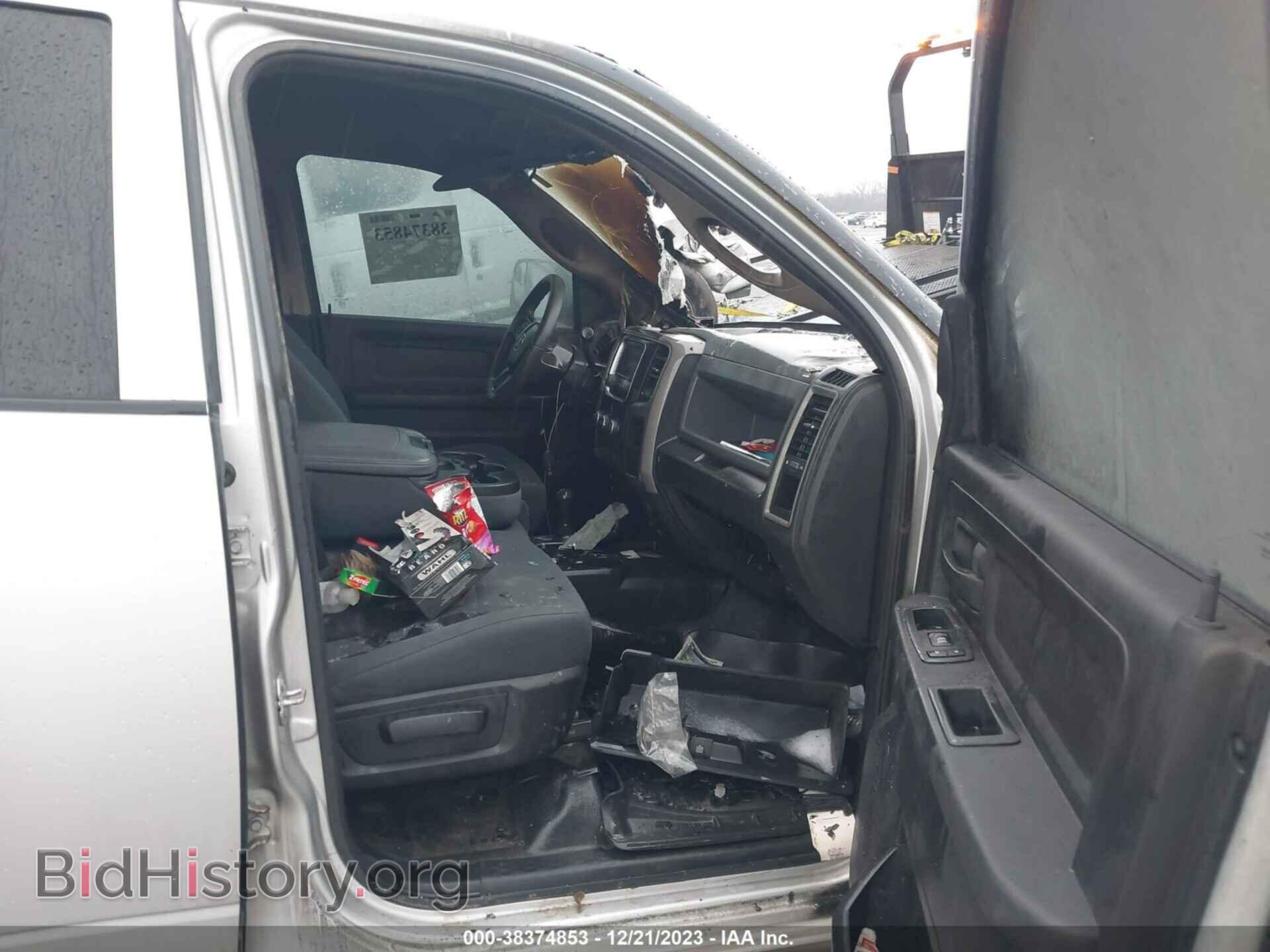 2017 RAM 2500 - VIN: 3C6UR5HJ5HG715744 - Photo 5