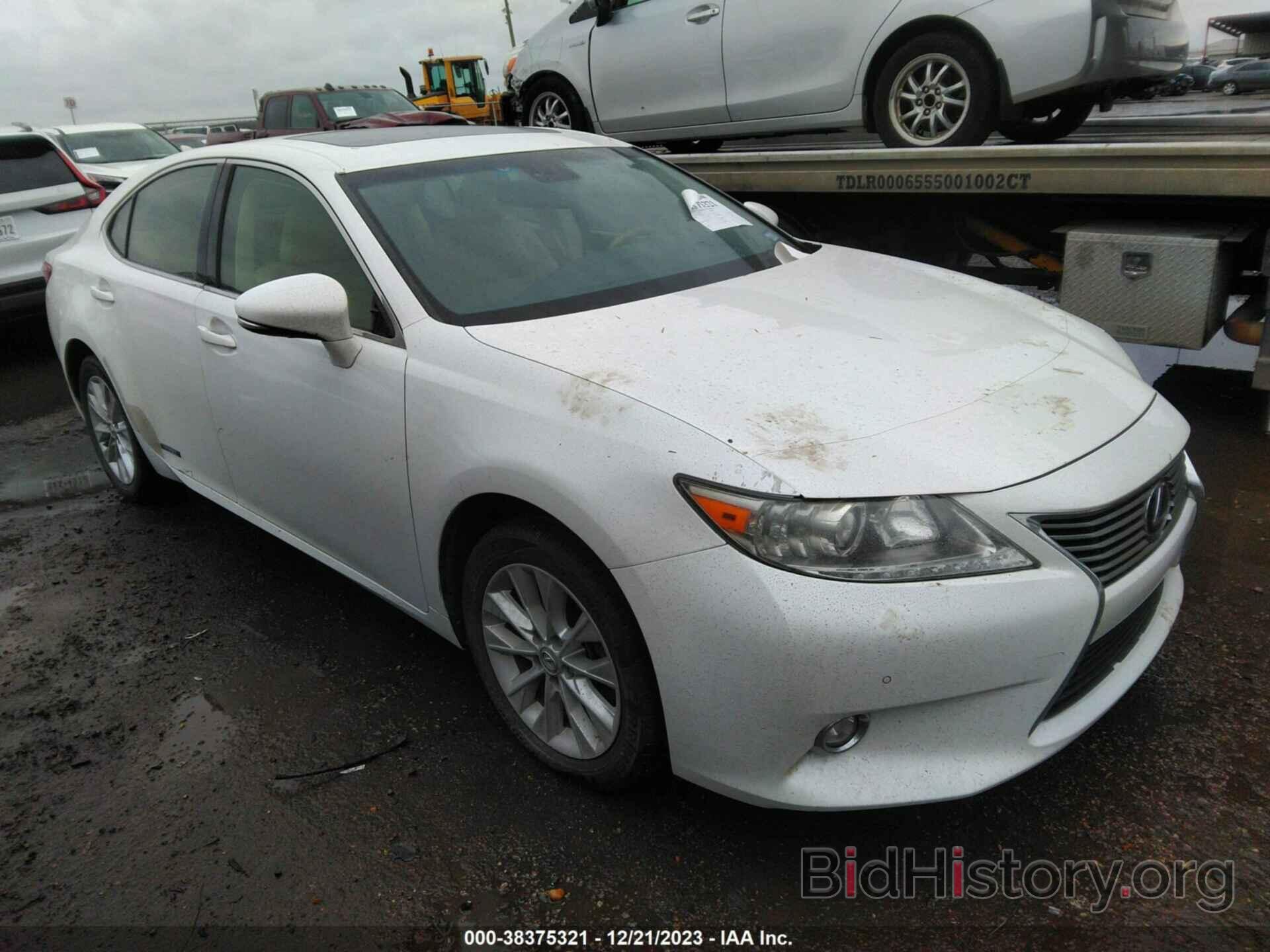 Фотография JTHBW1GG9E2056173 - LEXUS ES 300H 2014