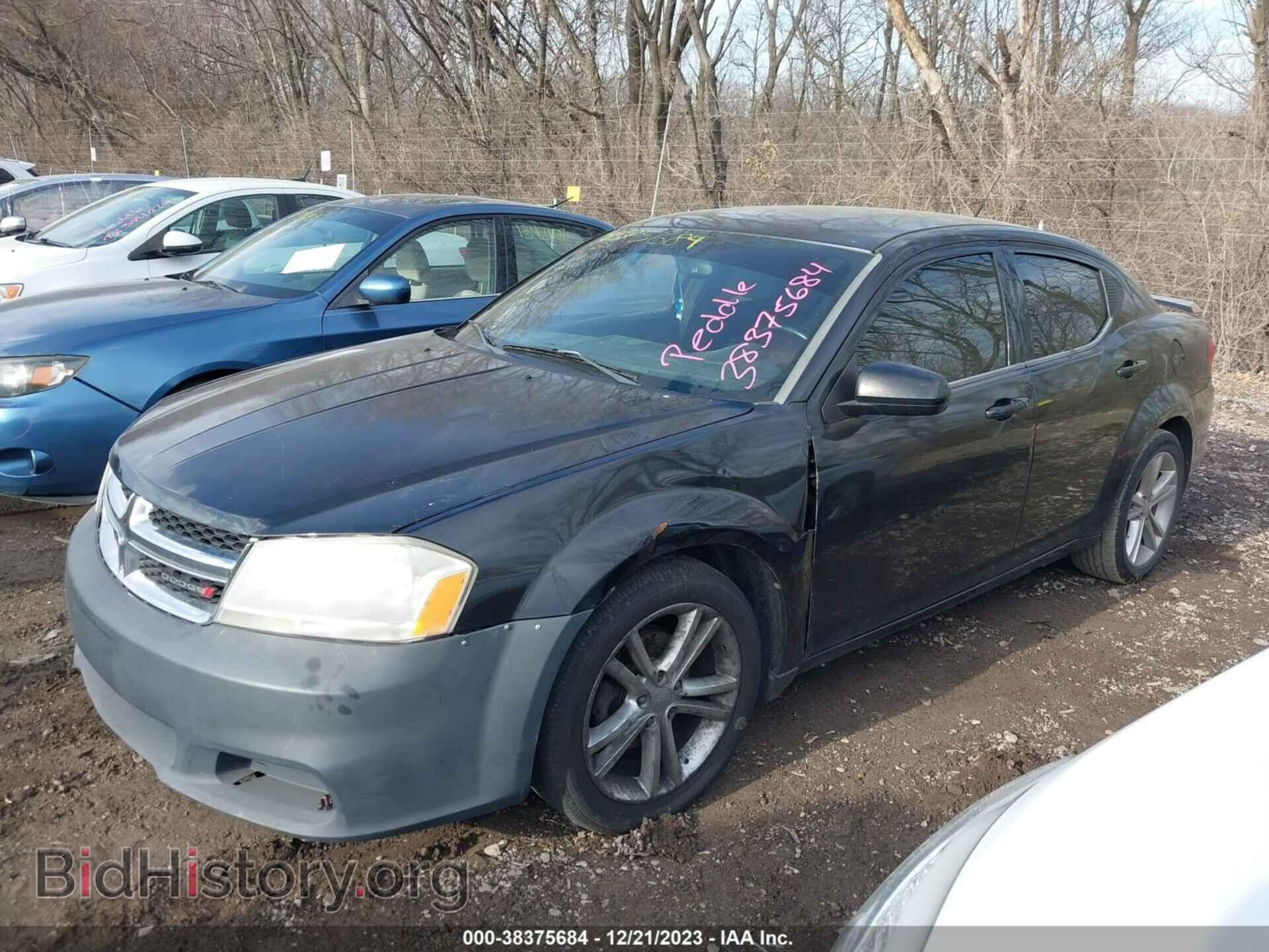 2011 DODGE AVENGER - VIN: 1B3BD1FG1BN524563 - Фото 2