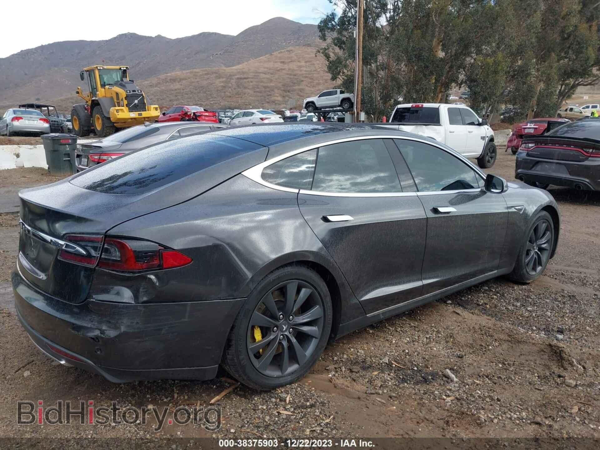 2015 TESLA MODEL S - VIN: 5YJSA1E29FF101120 - Photo 4