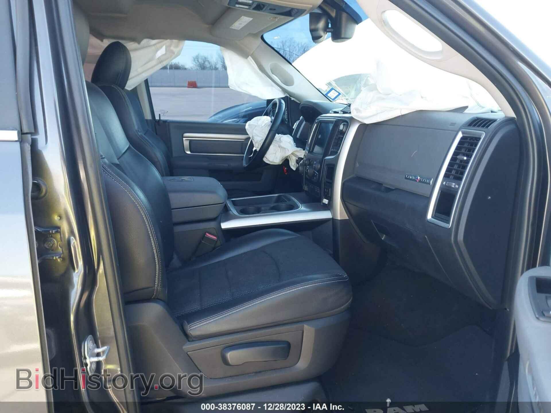 2018 RAM 1500 - VIN: 1C6RR6LT2JS132678 - Фото 5