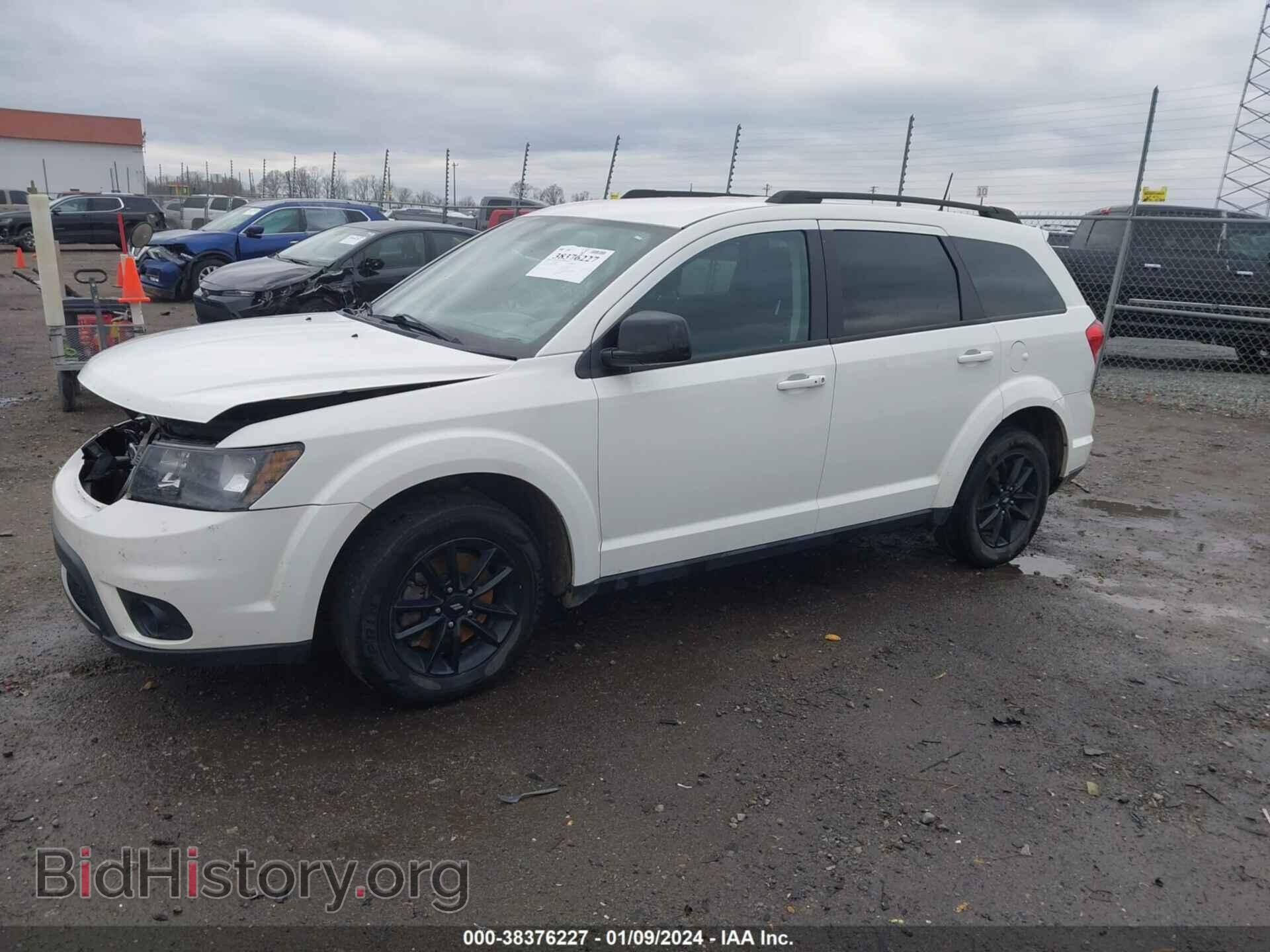 2019 DODGE JOURNEY - VIN: 3C4PDCBB4KT810837 - Photo 2