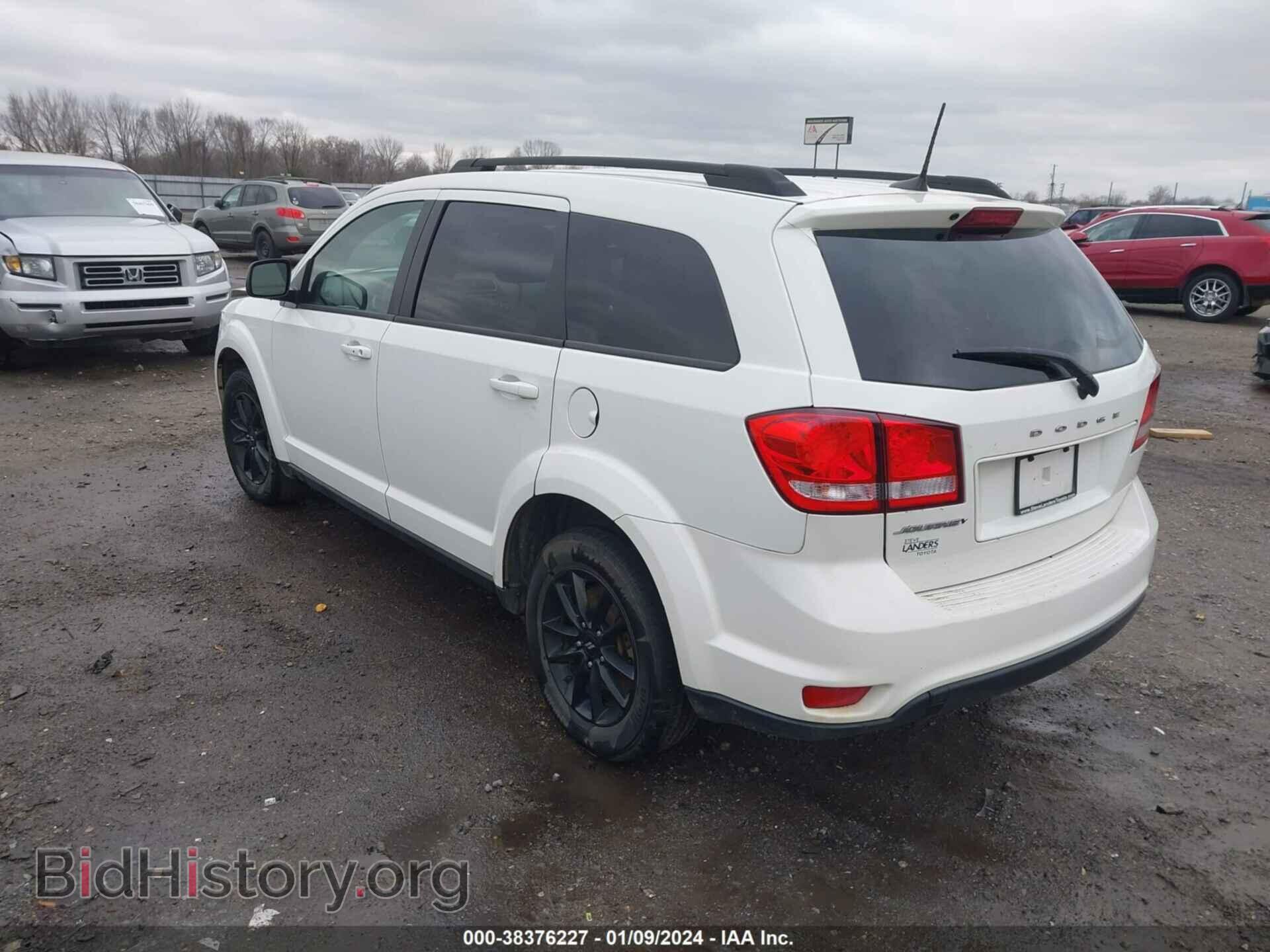 2019 DODGE JOURNEY - VIN: 3C4PDCBB4KT810837 - Photo 3