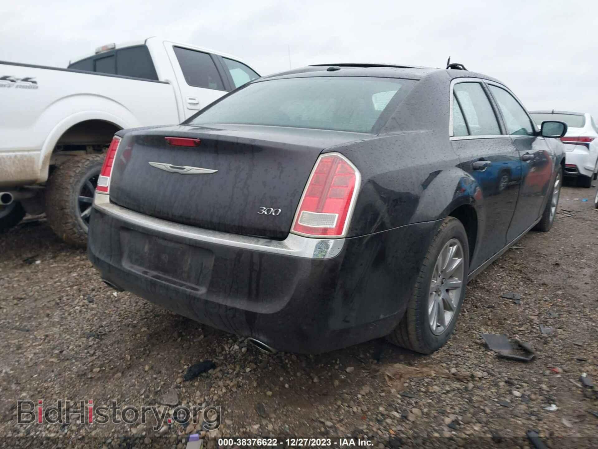 2013 CHRYSLER 300 - VIN: 2C3CCAAG3DH565645 - Фото 4