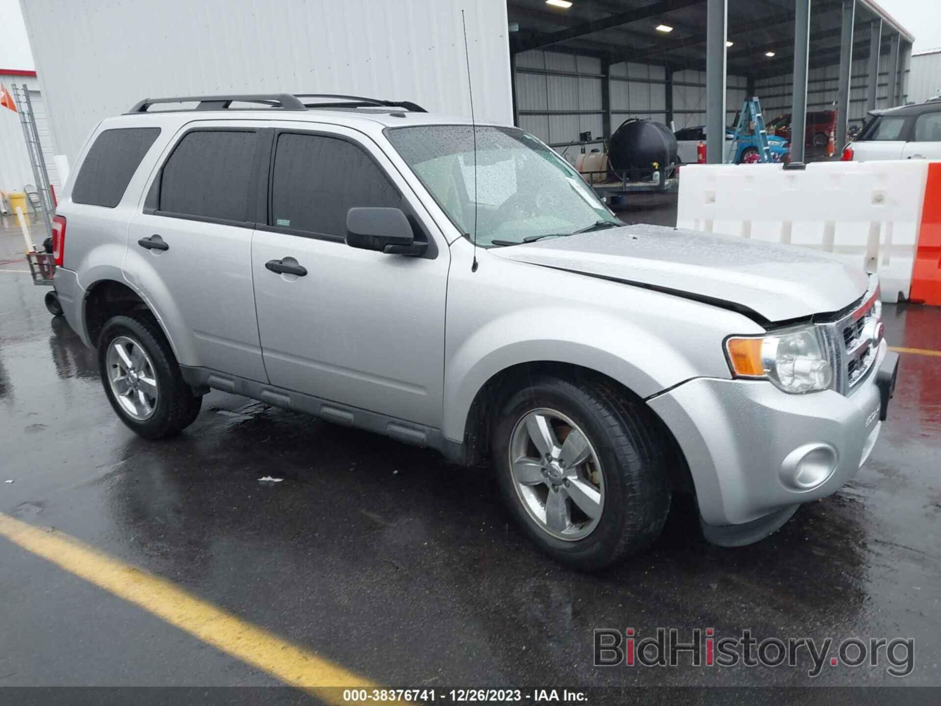 Photo 1FMCU0DG3AKA79674 - FORD ESCAPE 2010