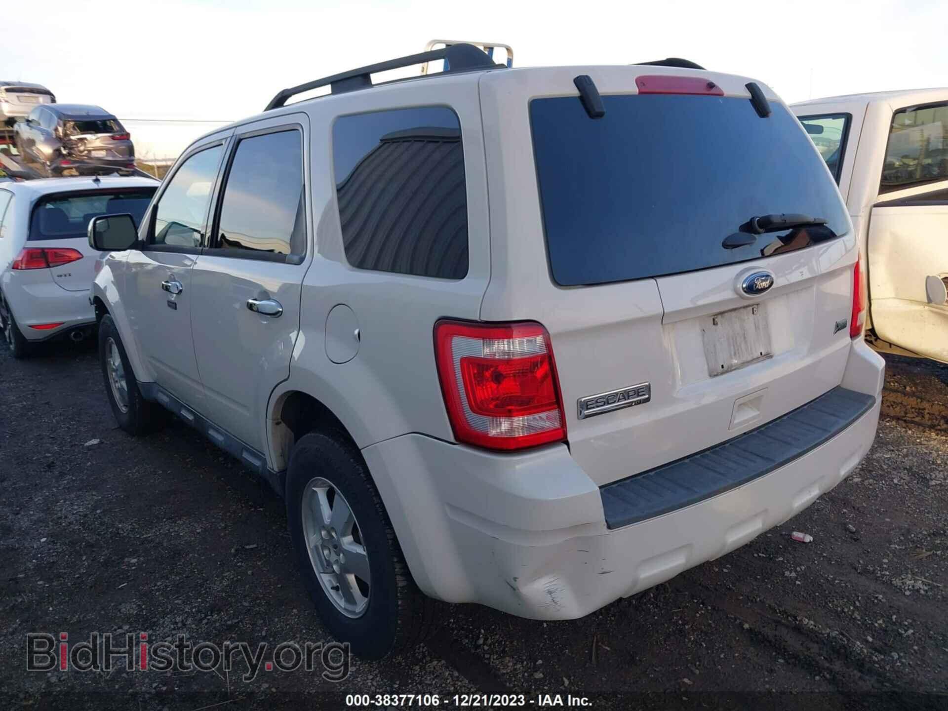 2011 FORD ESCAPE - VIN: 1FMCU0DG9BKB73155 - Фото 3