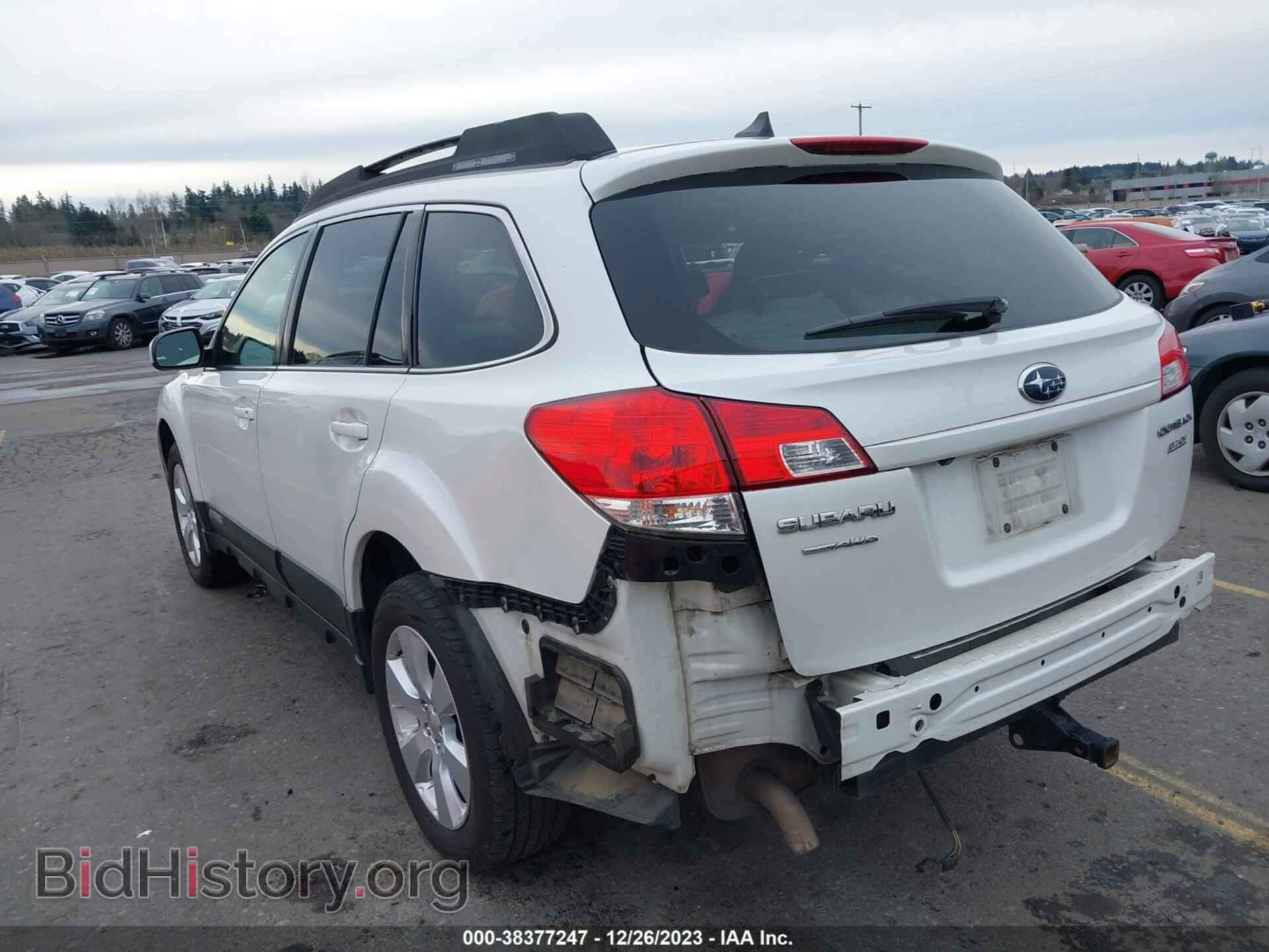 2011 SUBARU OUTBACK - VIN: 4S4BRBKC0B3393383 - Фото 3