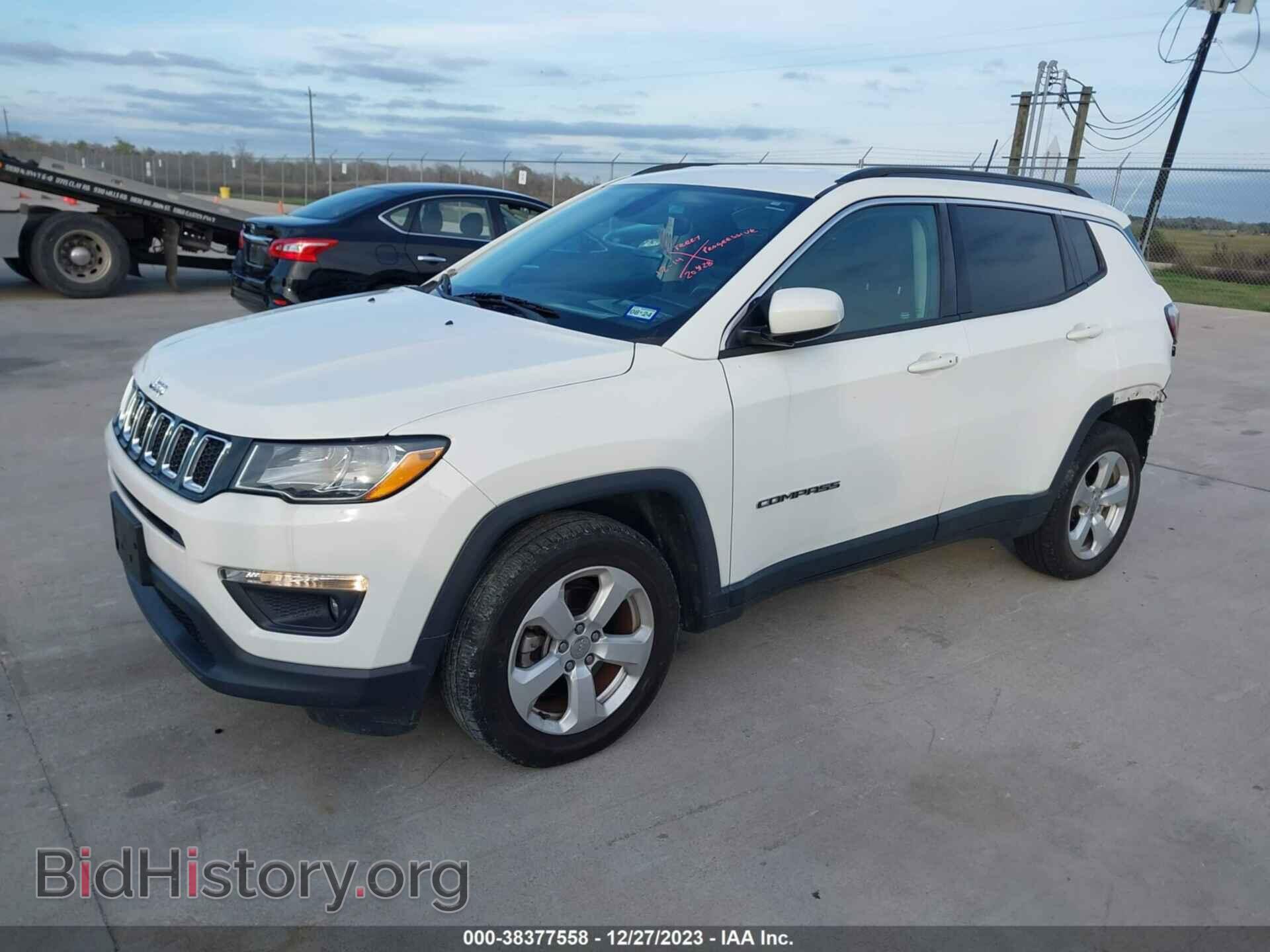 2018 JEEP COMPASS - VIN: 3C4NJDBB7JT176010 - Photo 2