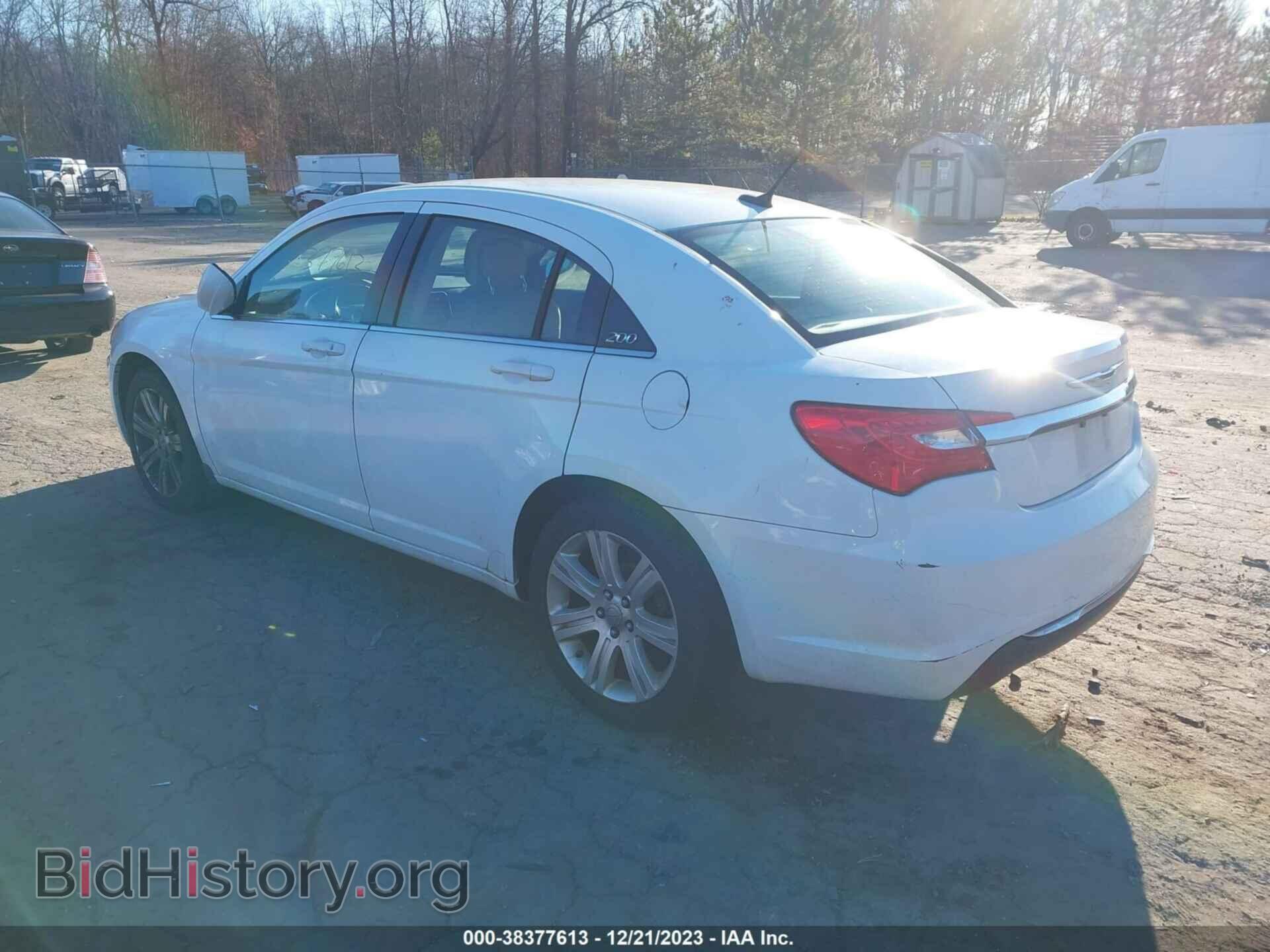2013 CHRYSLER 200 - VIN: 1C3CCBAB3DN763417 - Photo 3