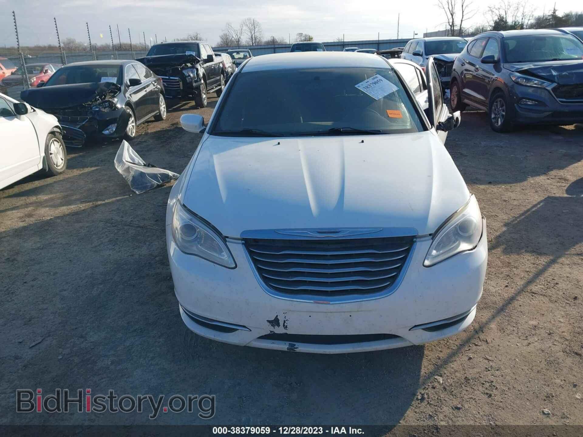 2013 CHRYSLER 200 - VIN: 1C3CCBBG7DN704283 - Фото 12