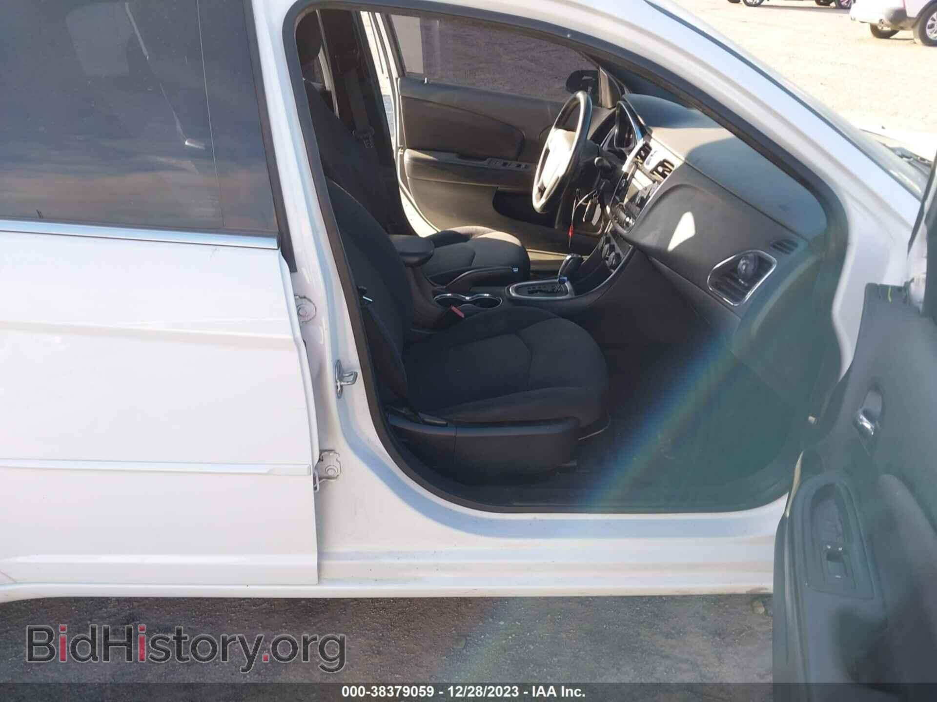 2013 CHRYSLER 200 - VIN: 1C3CCBBG7DN704283 - Фото 5