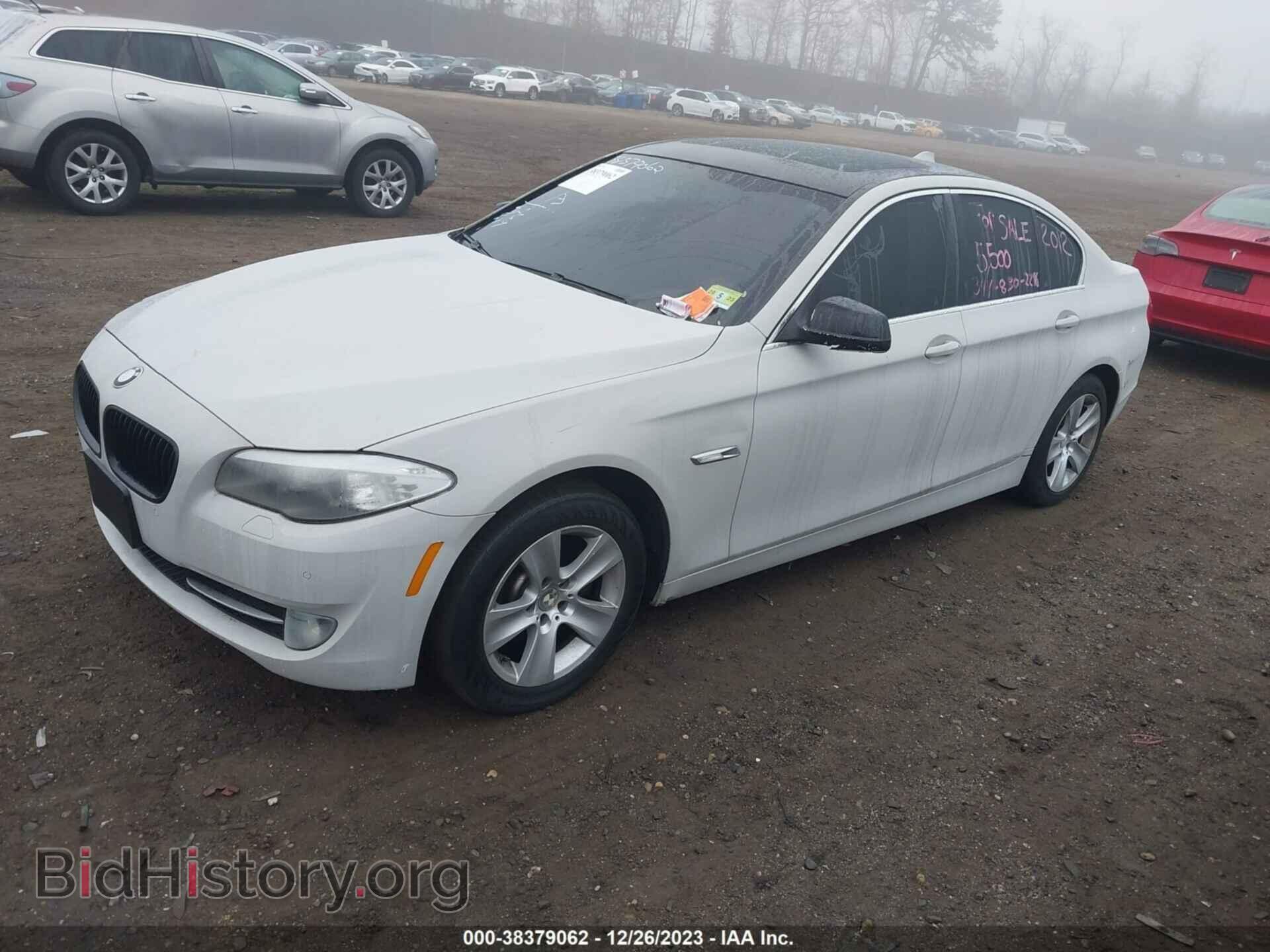 2012 BMW 528I - VIN: WBAXH5C58CDW04983 - Фото 2