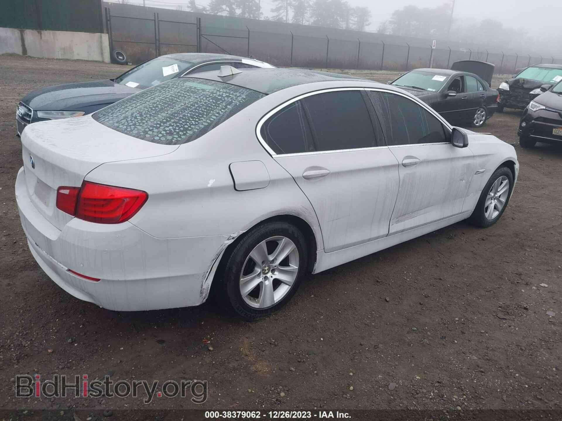 2012 BMW 528I - VIN: WBAXH5C58CDW04983 - Фото 4