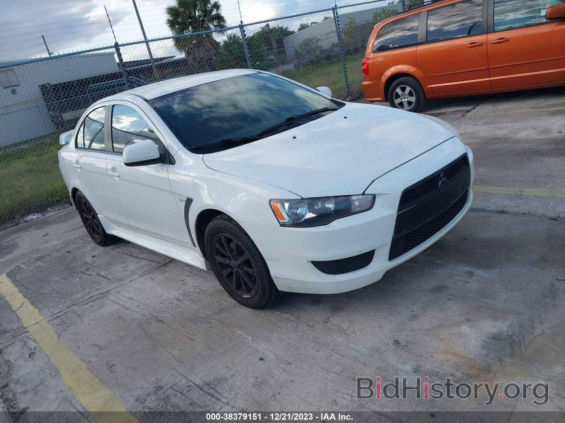 Photo JA32U2FU8BU040436 - MITSUBISHI LANCER 2011