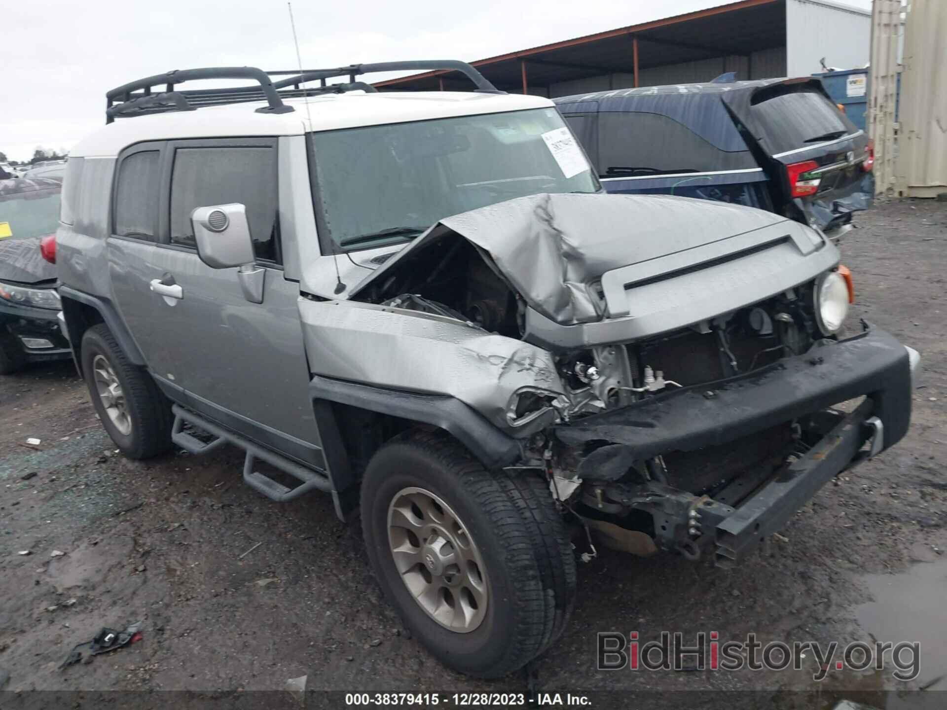 Photo JTEBU4BF1BK099680 - TOYOTA FJ CRUISER 2011